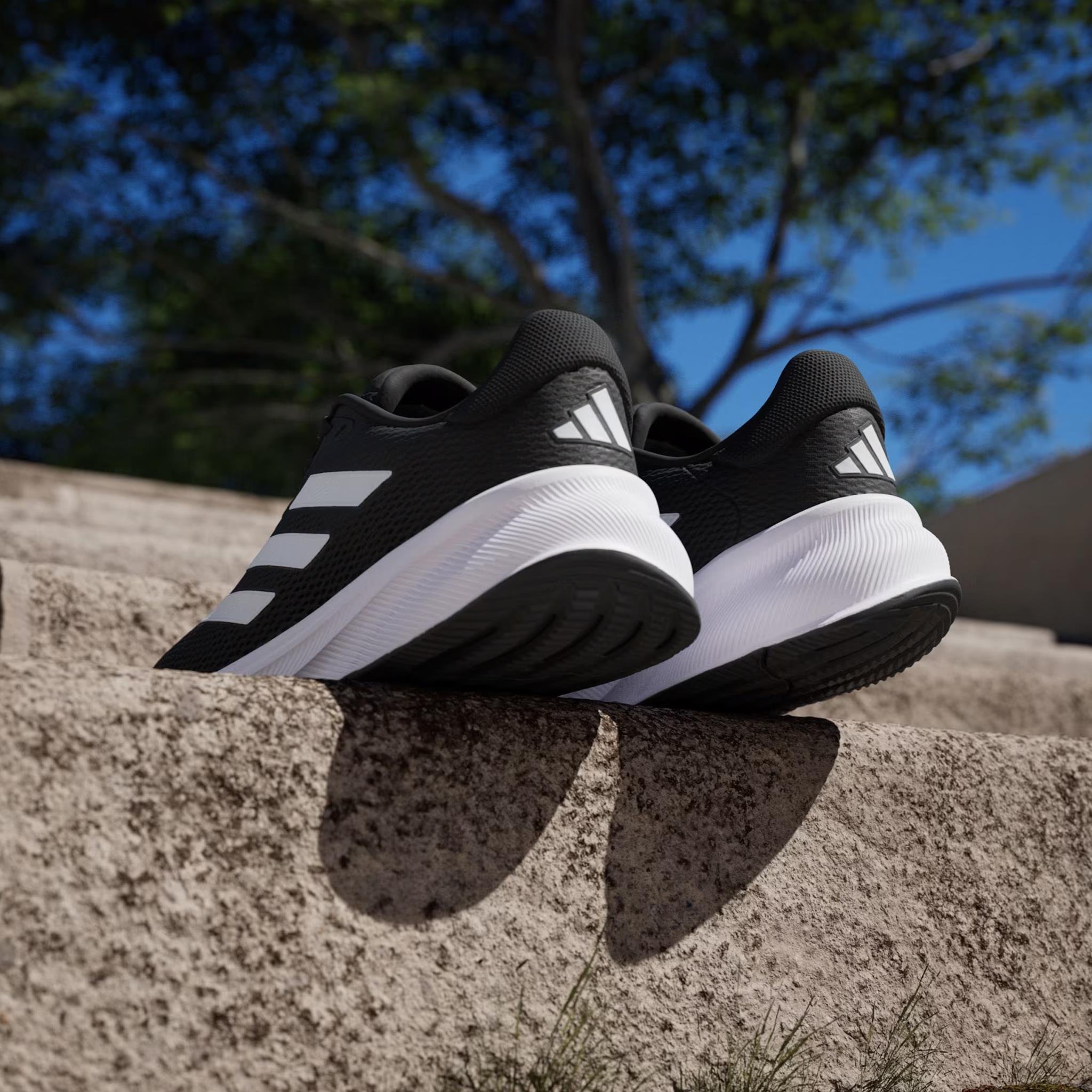 ADIDAS IH6007 RESPONSE