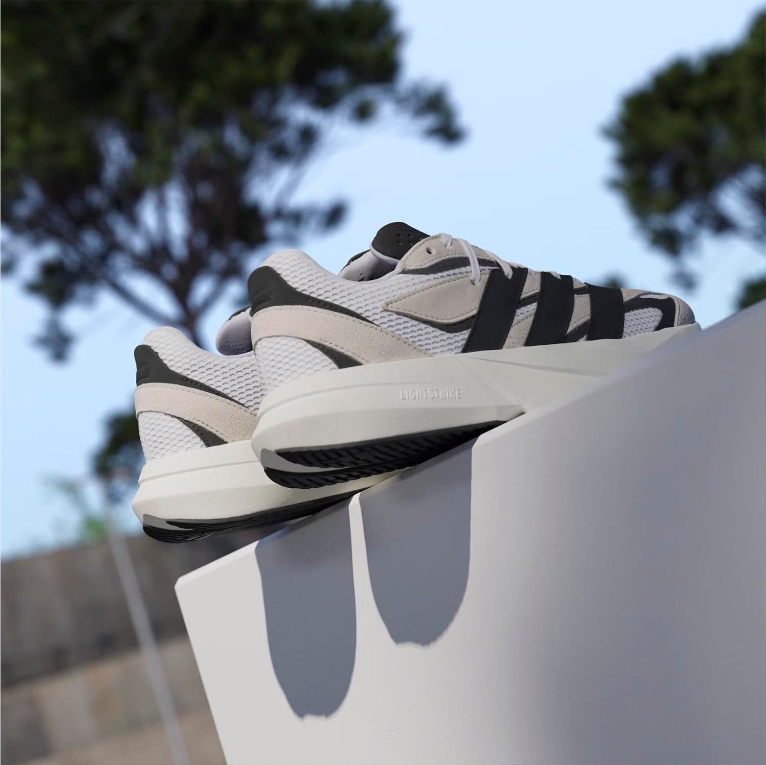 ADIDAS JH6944 LIGHTSTRIDE