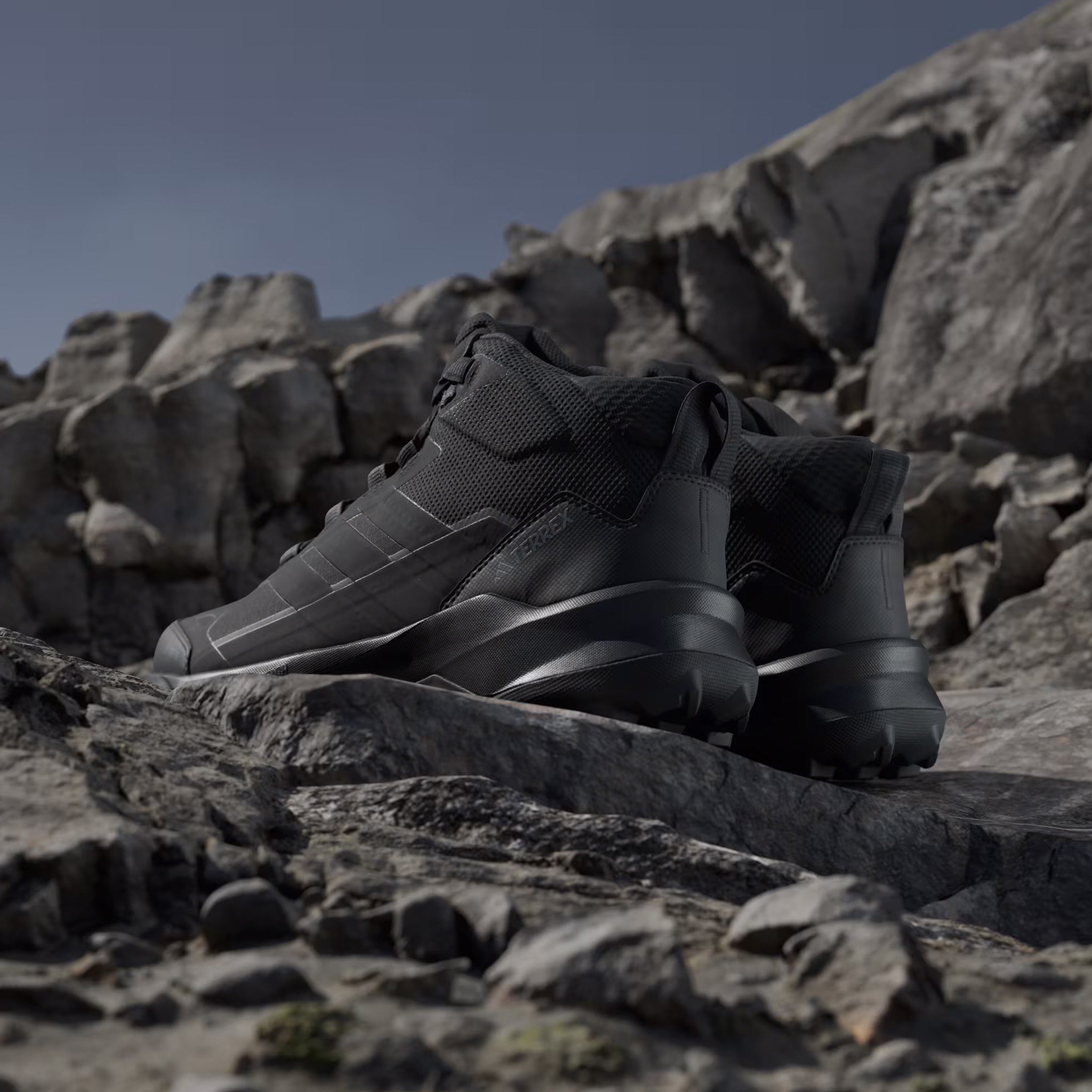ADIDAS JQ2207 TERREX SKYCHASER AX5 MID GTX