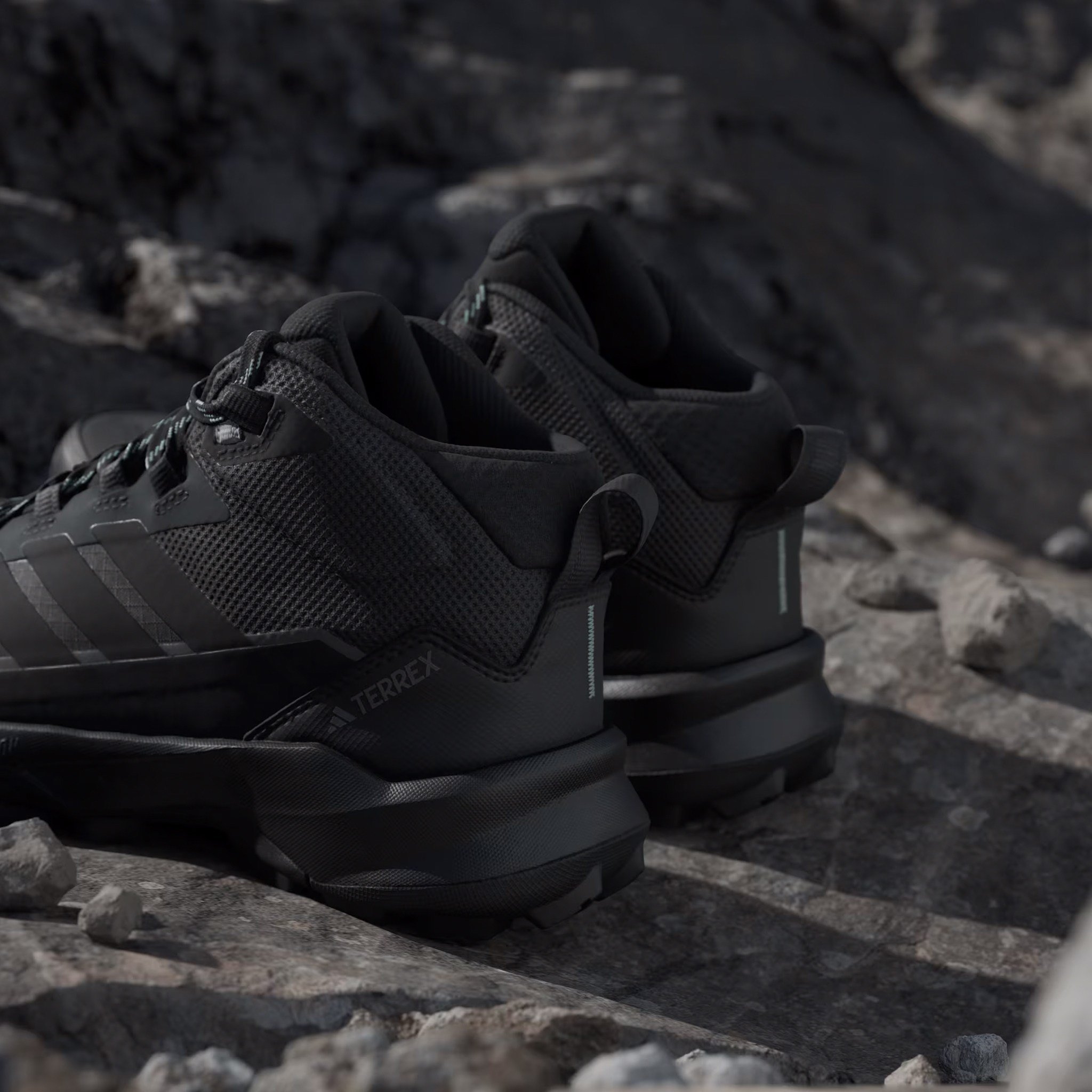 ADIDAS JQ2219 TERREX SKYCHASER AX5 MID GORE-TEX