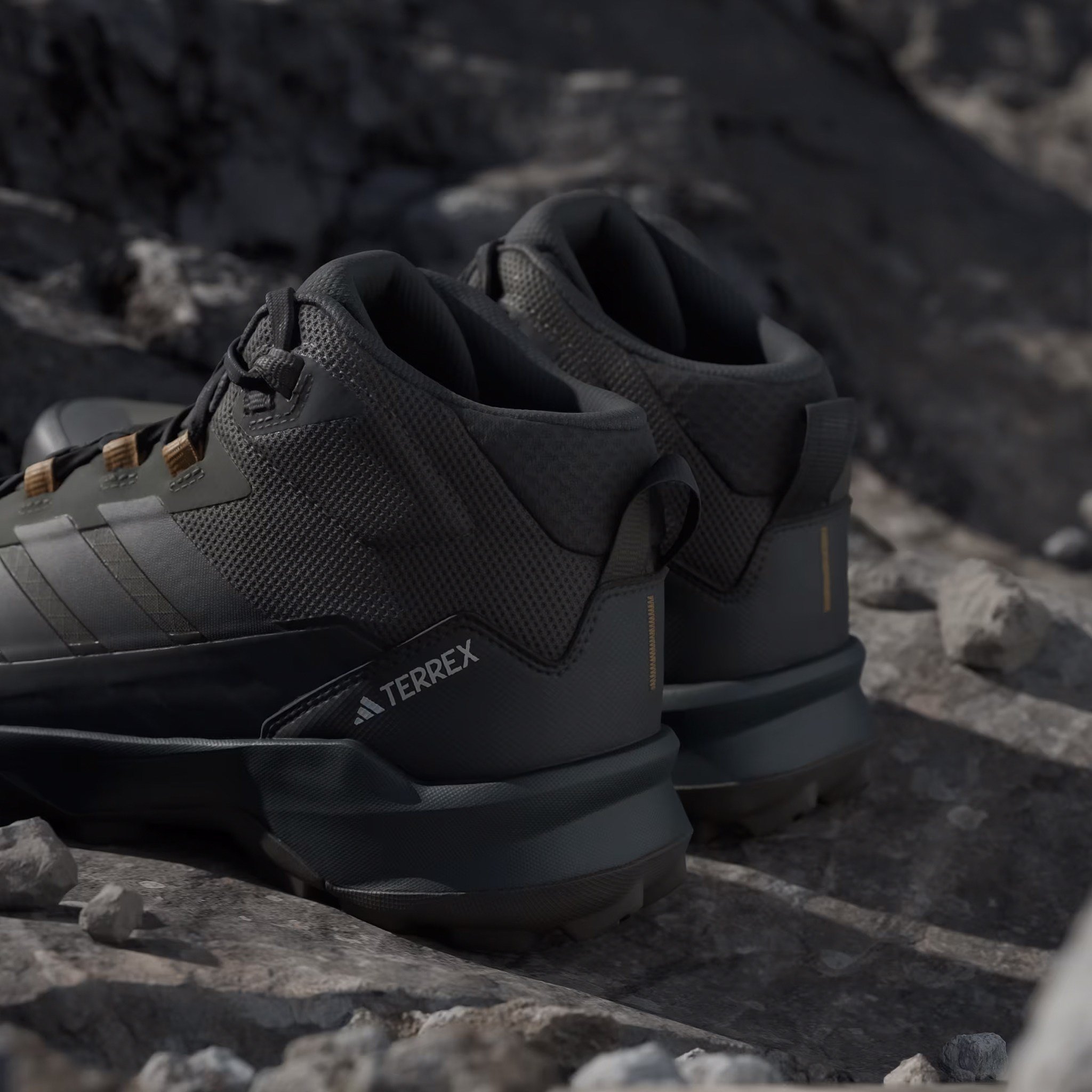ADIDAS JR3980 TERREX SKYCHASER AX5 MID GTX