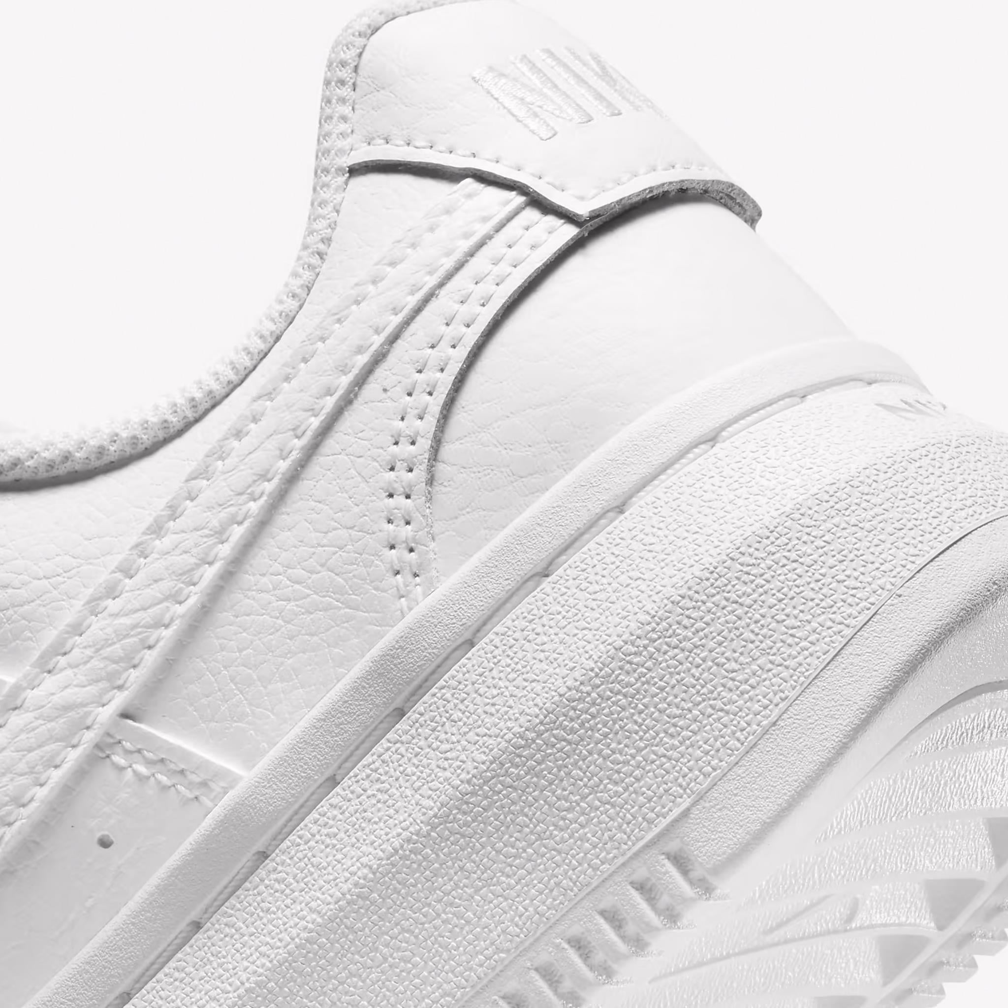 NIKE DM0113-100 W COURT VISION ALTA LTR