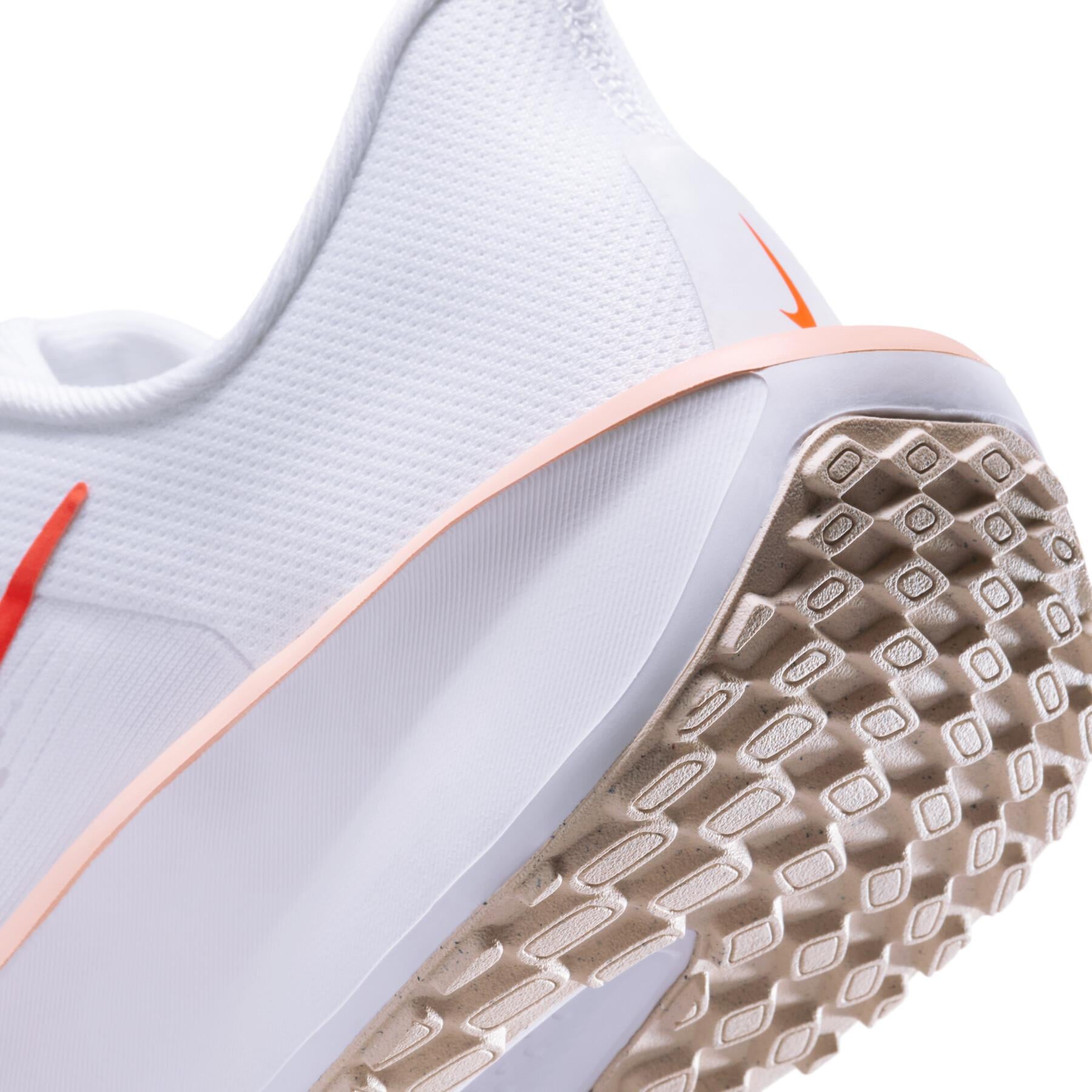 NIKE FD6034-108 WMNS NIKE QUEST 6