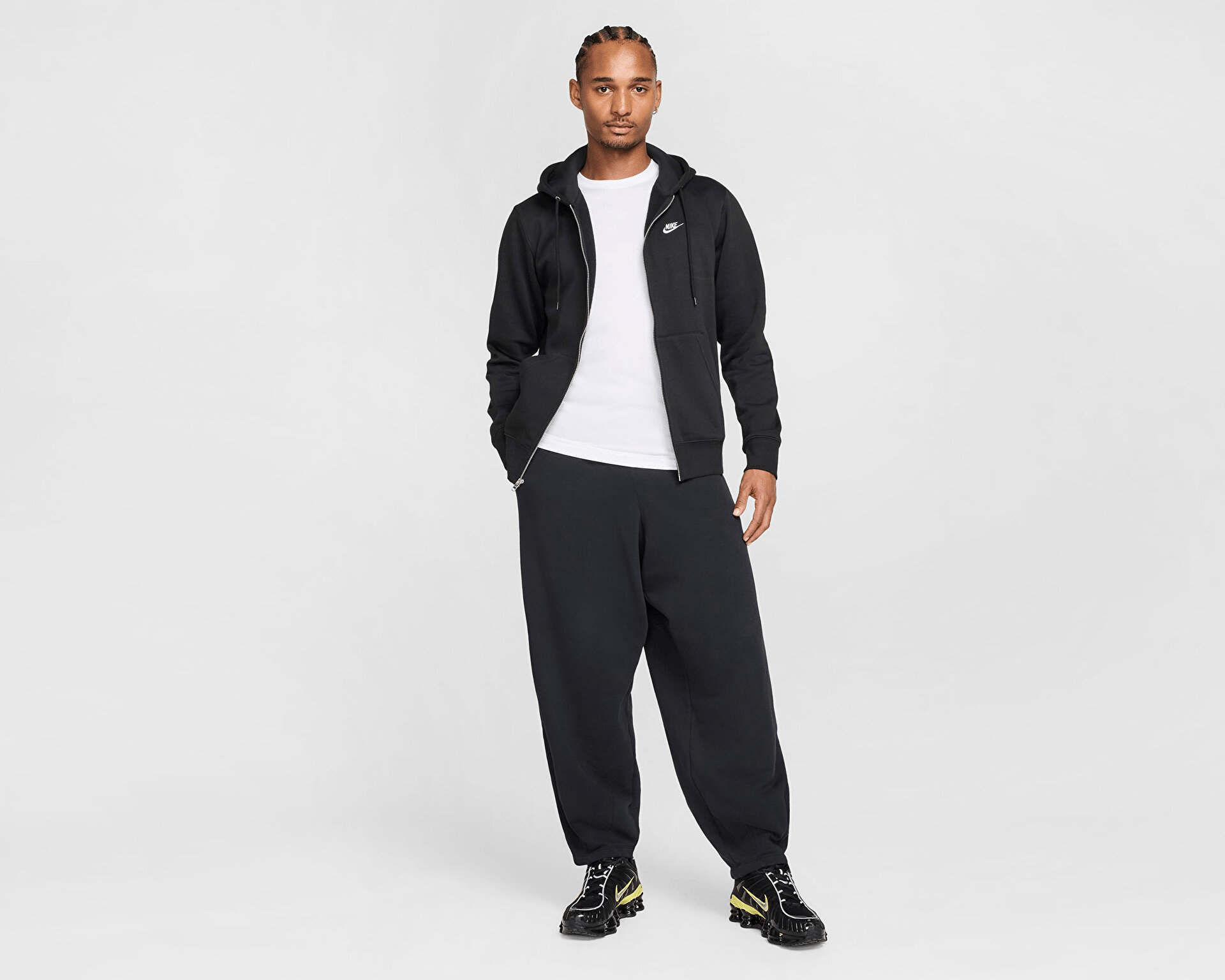 NIKE FN3861-010 M NK CLUB BB FZ HOODIE