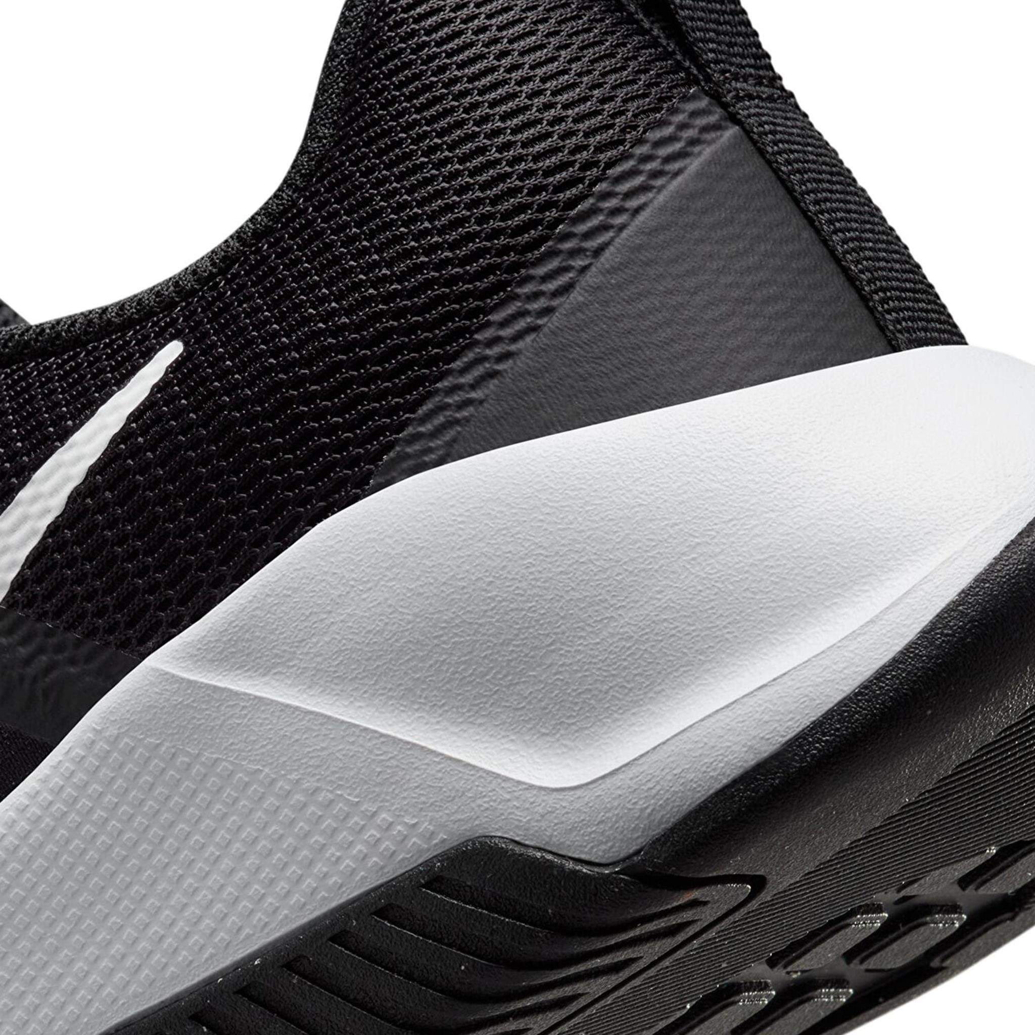 NIKE FQ1831-001 M NIKE MC TRAINER 3