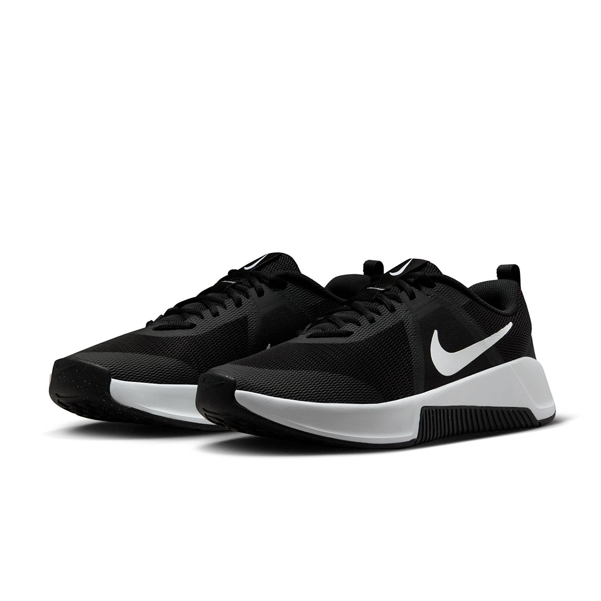NIKE FQ1831-001 M NIKE MC TRAINER 3