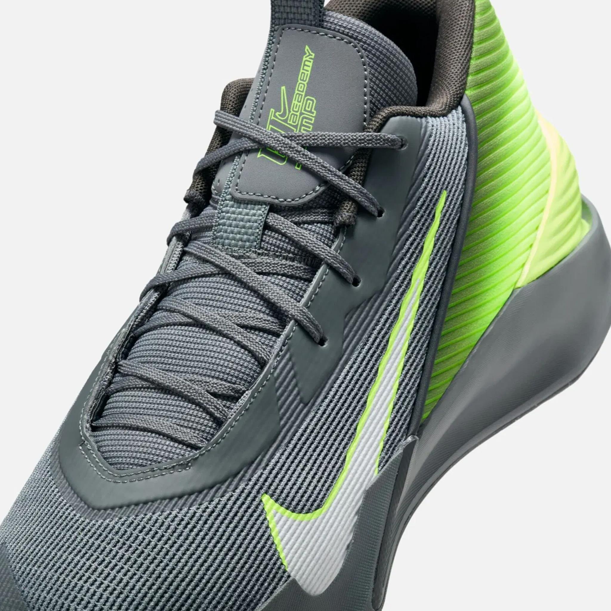 NIKE FV5524-004 G.T. JUMP ACADEMY