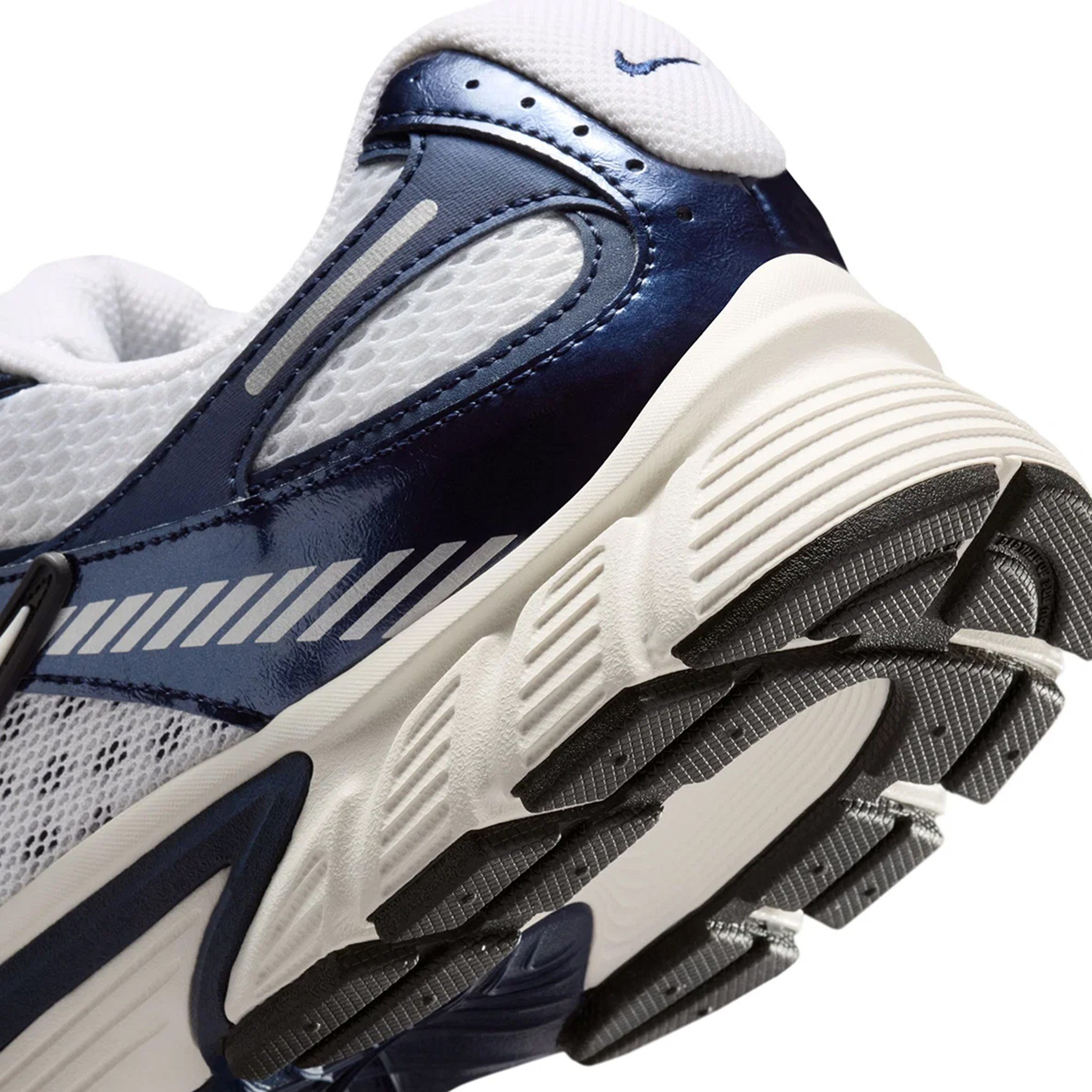 NIKE HJ5228-109 V5 RNR
