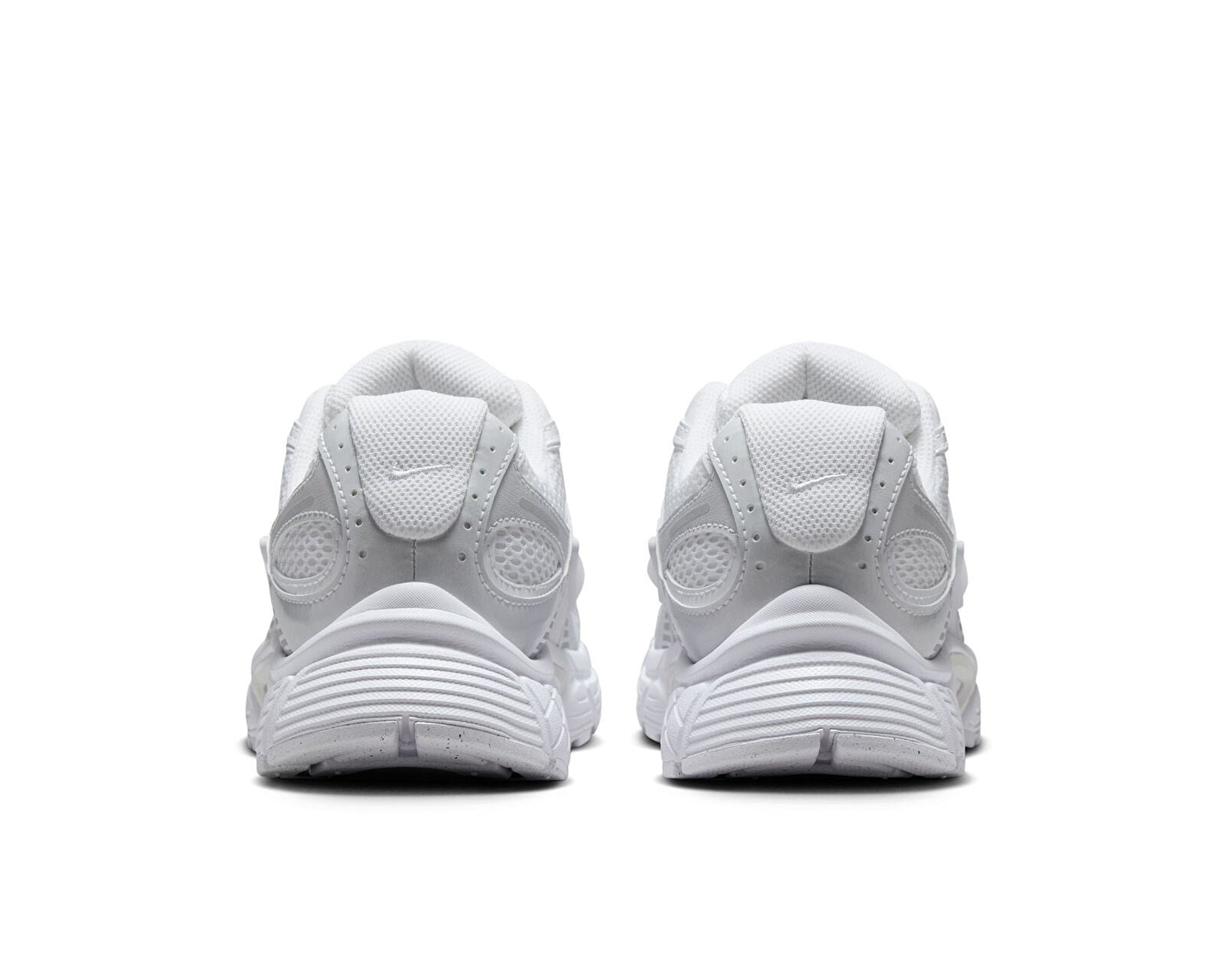 NIKE HQ7901-101 W NIKE V5 RNR