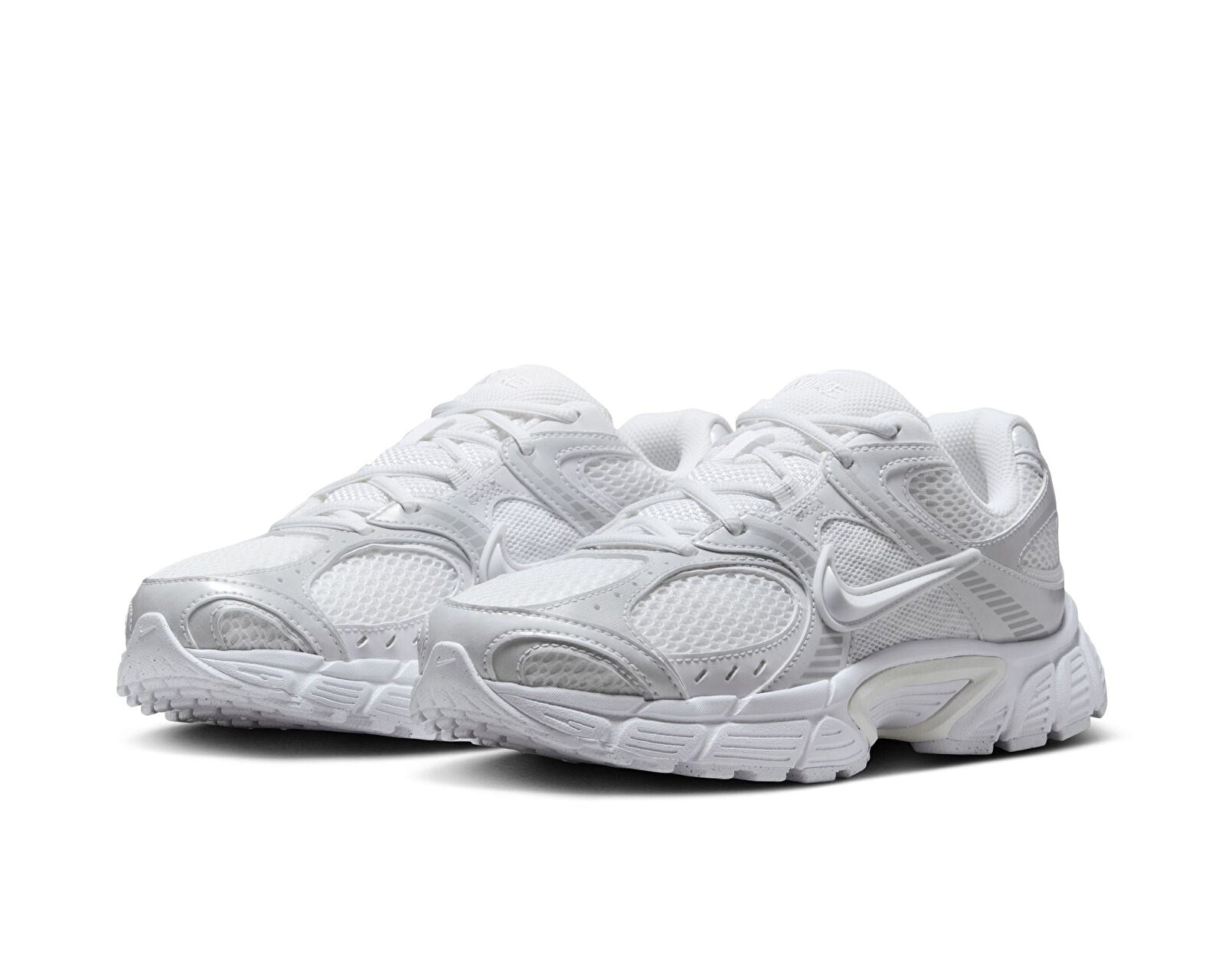 NIKE HQ7901-101 W NIKE V5 RNR