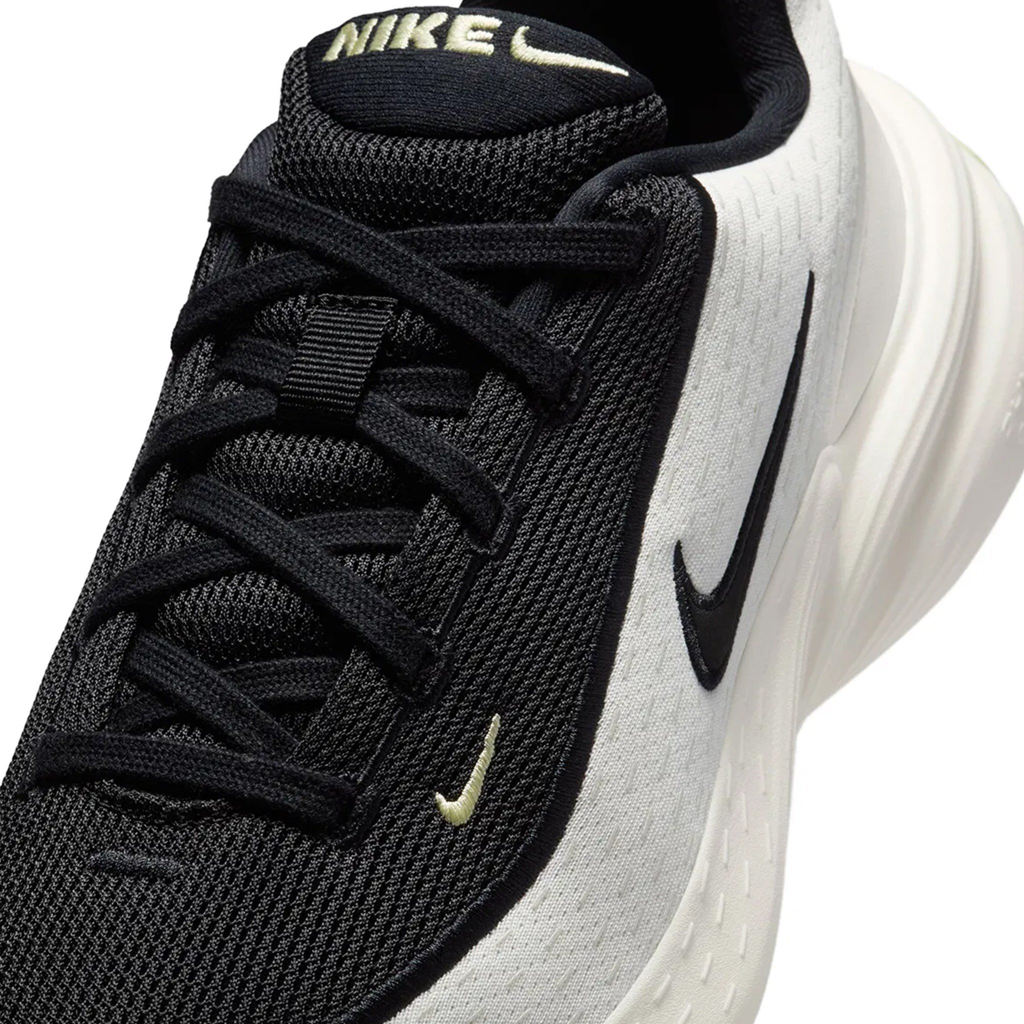 NIKE IB2766-100 W NIKE UPLIFT SC
