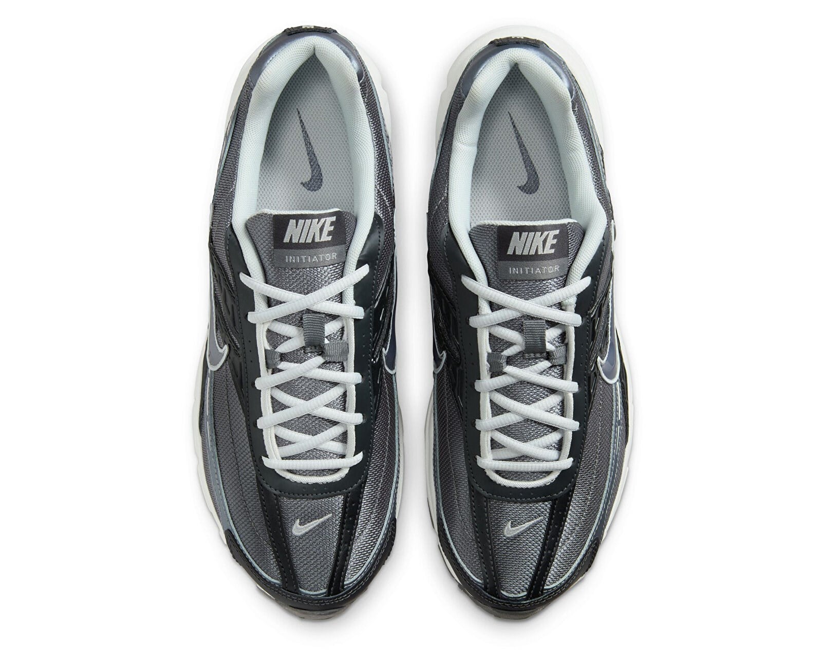 NIKE IB3083-001 INITIATOR