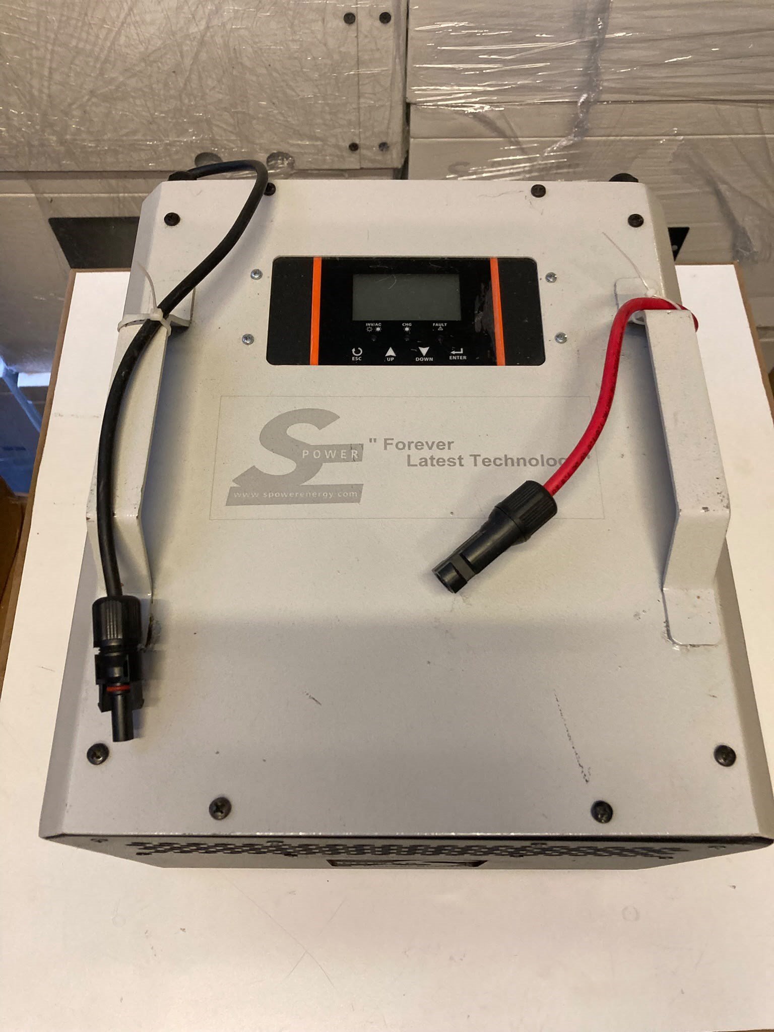 Spower SG-2 1.6KW Solar Hibrit Jeneratör 105AH Akülü (Outlet 2.)