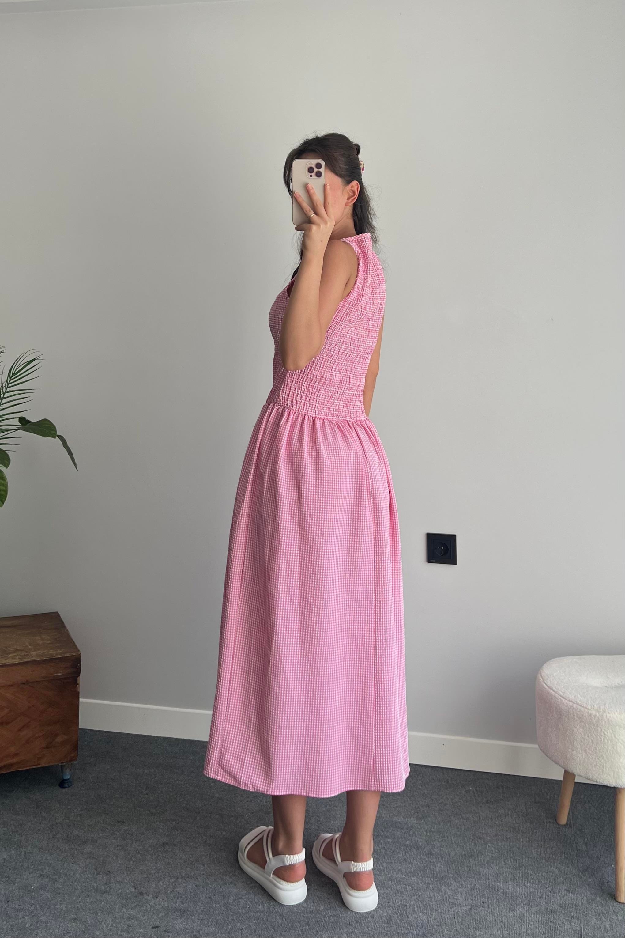 Pembe Kareli Gipeli Elbise