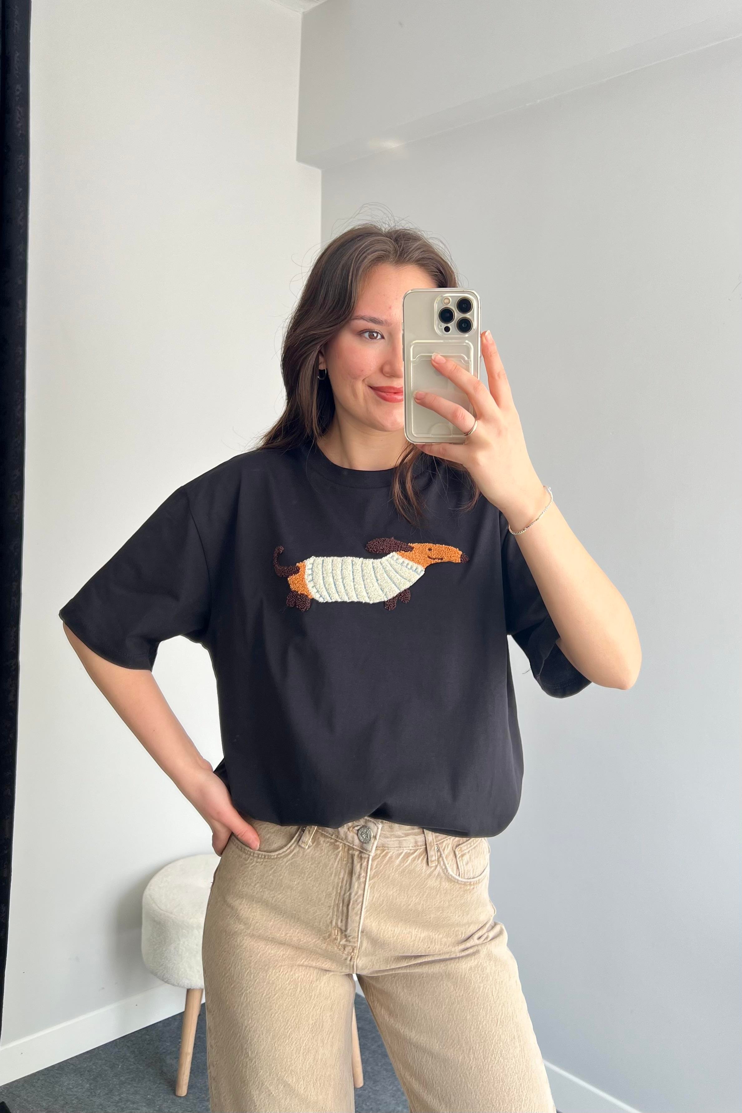 Siyah Punch İşleme T-shirt