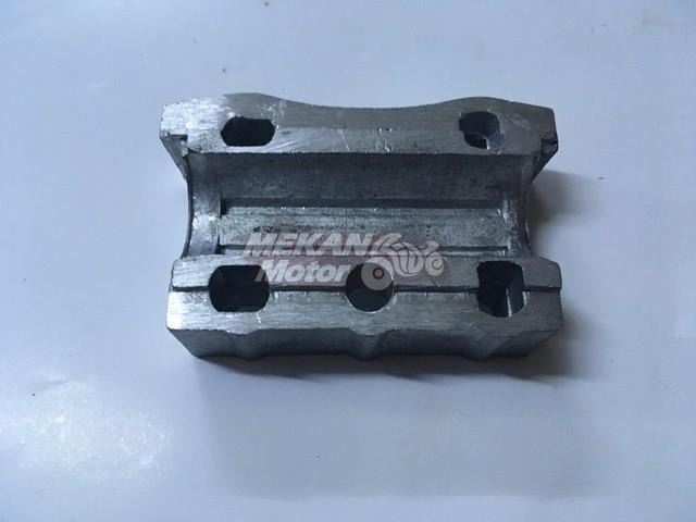 MAIN STAND HOLDER PUCH