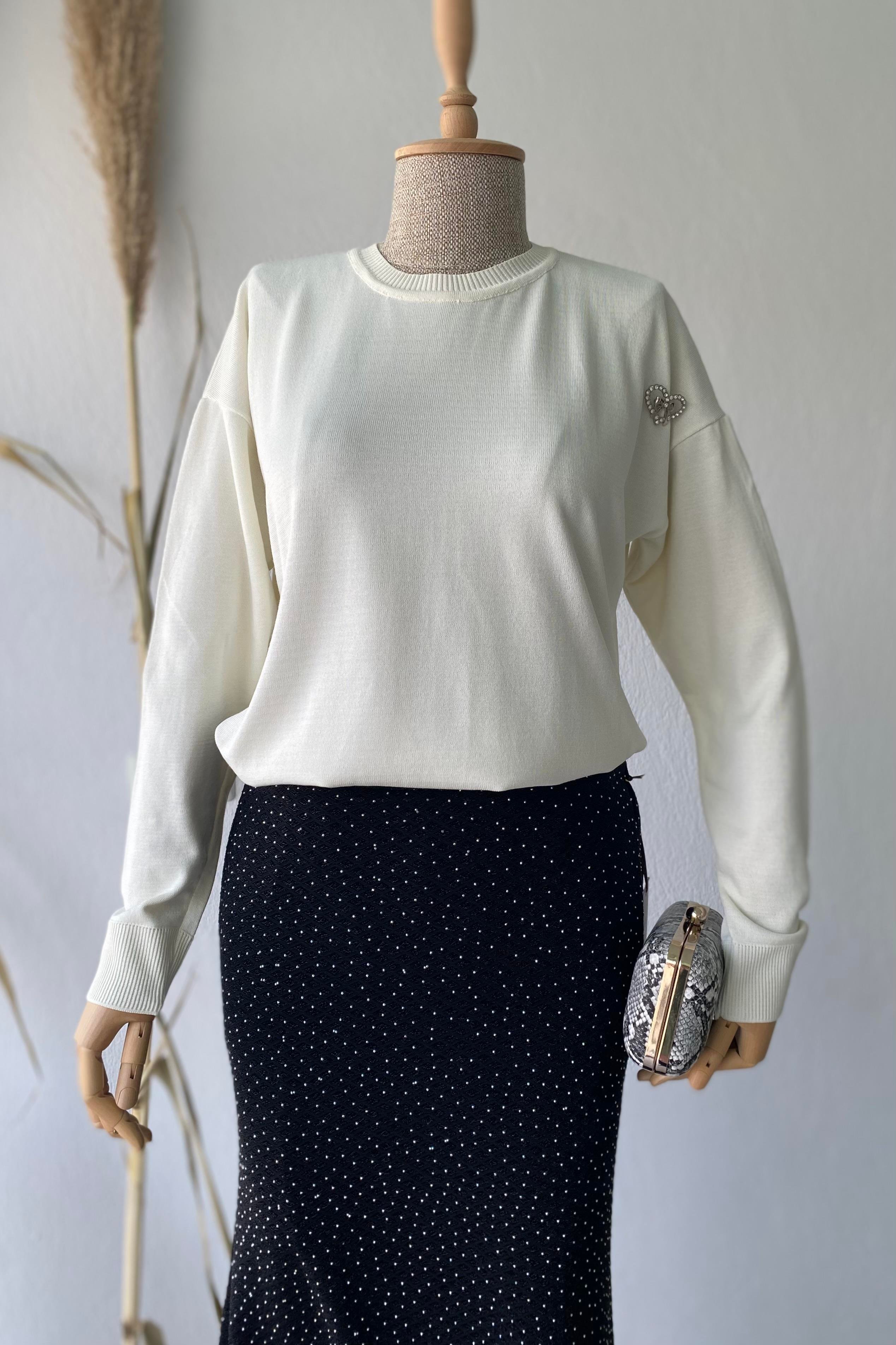 Broş Detaylı Triko Bluz