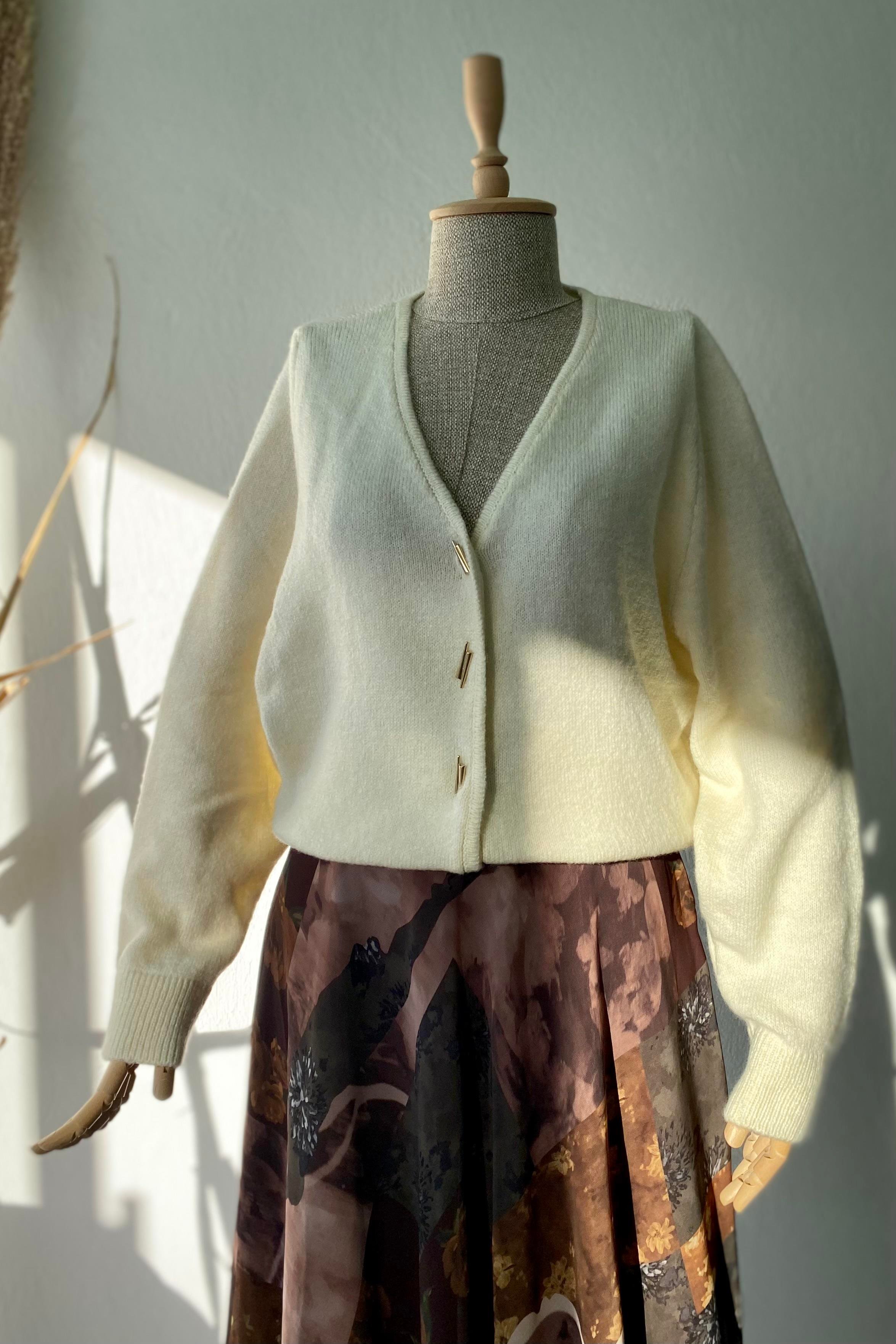 Gold Düğme Detaylı Hırka Krem