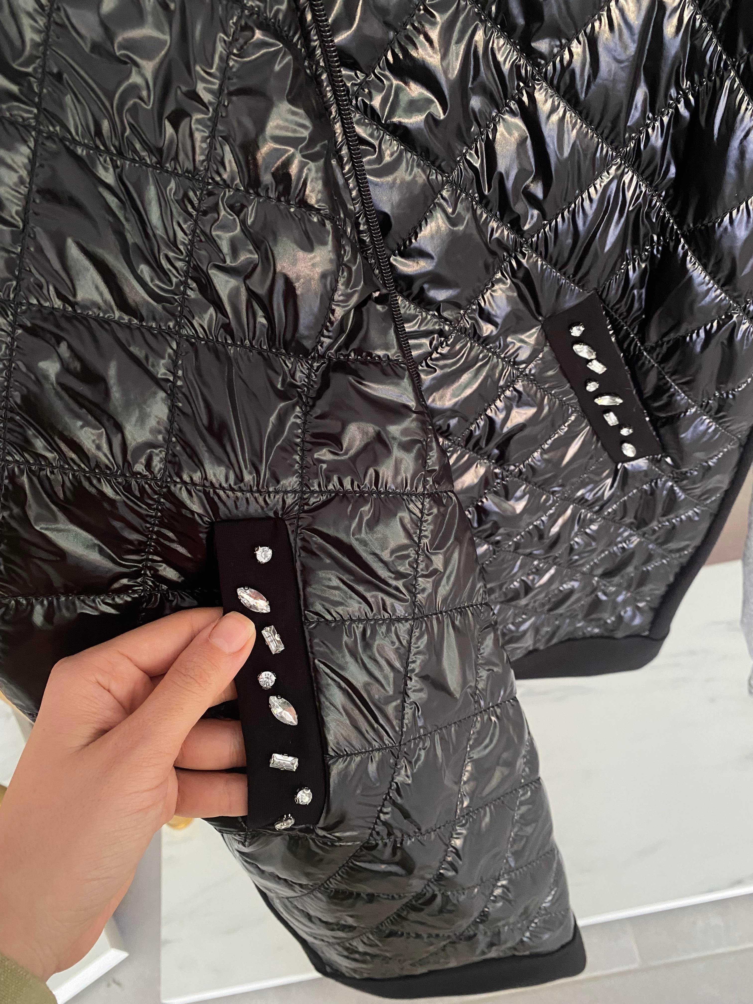 Kapüşonlu Şişme Yelek Siyah