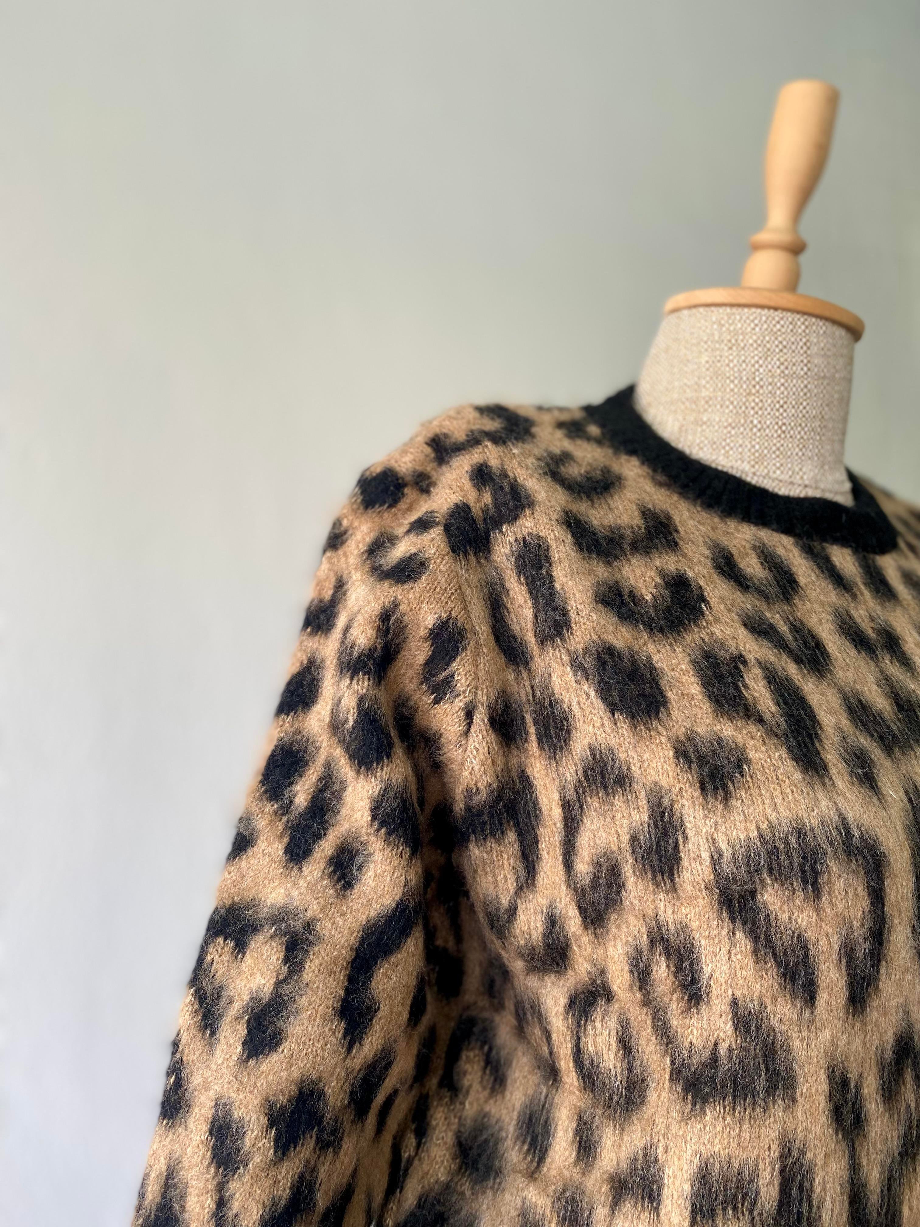 Leopar Desenli Kazak