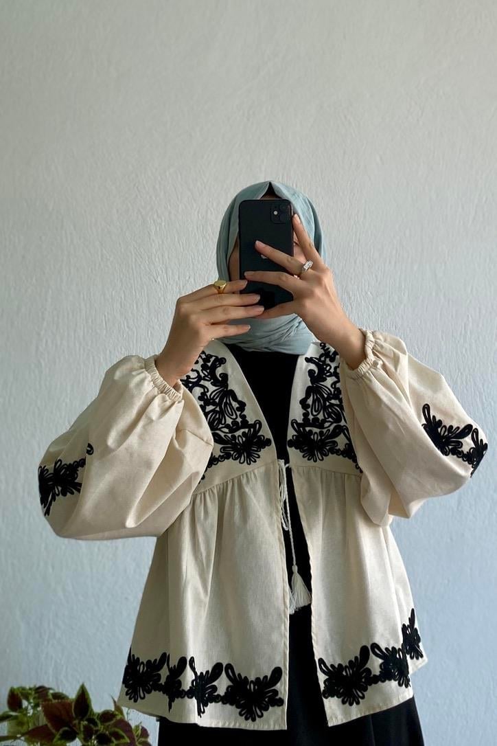 Nakışlı Keten Ceket Bej