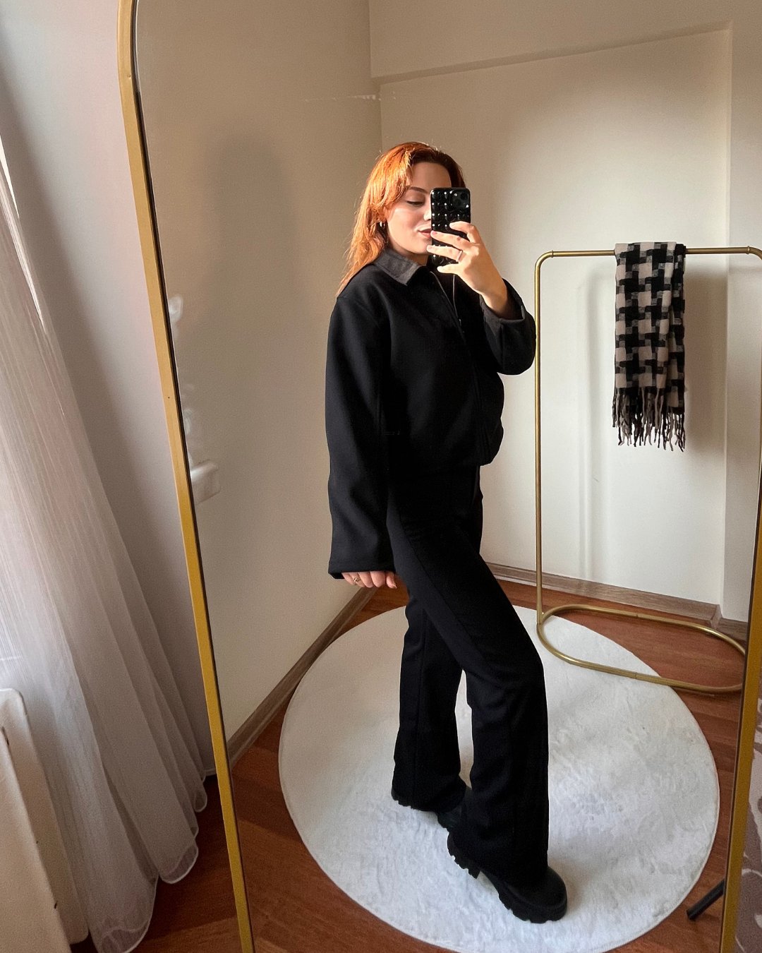 https://www.mellonaclothes.com/dis-giyim-