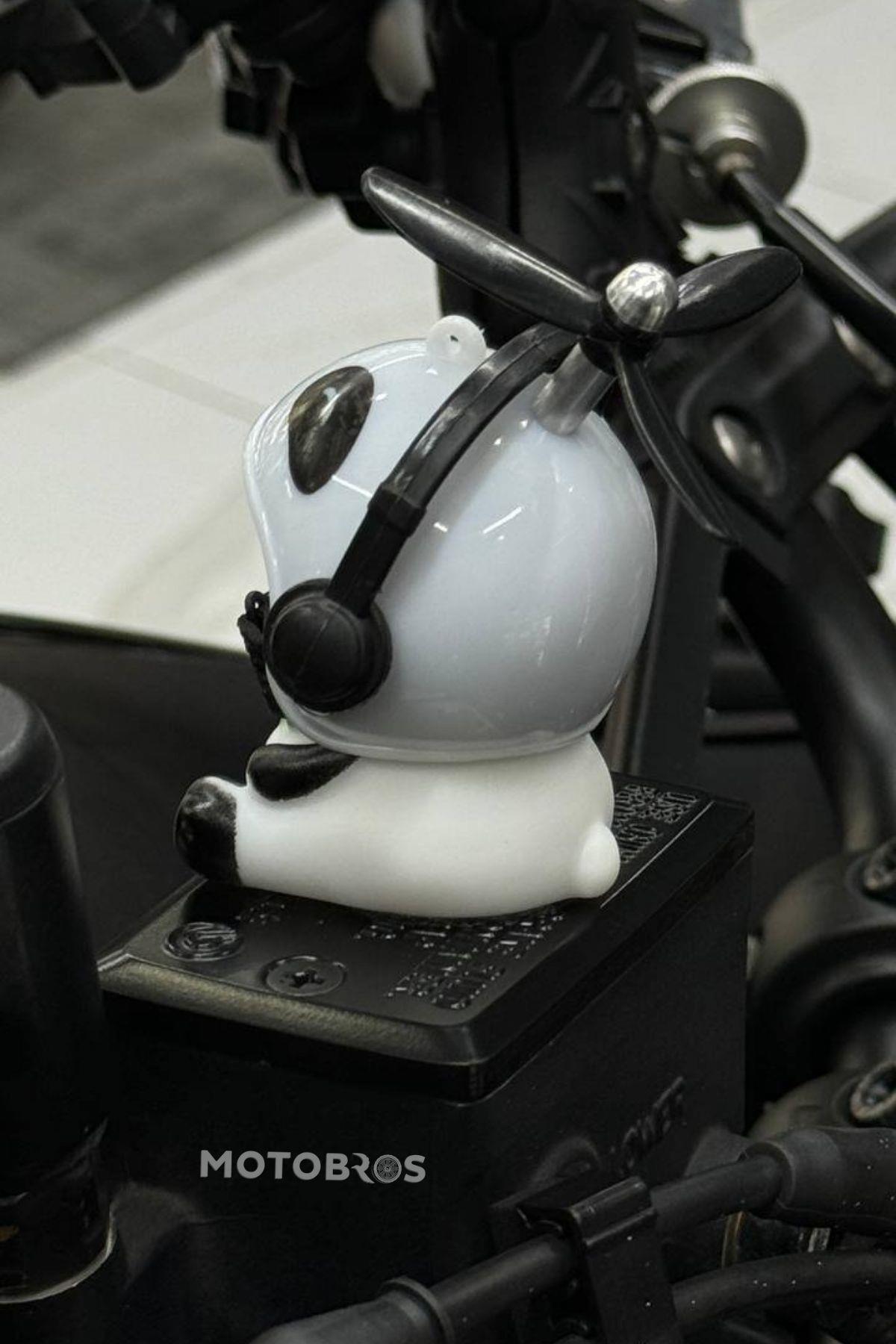 Motosiklet Bisiklet Aksesuar Gidona Takılan Ve Yapışabilen Panda Süs