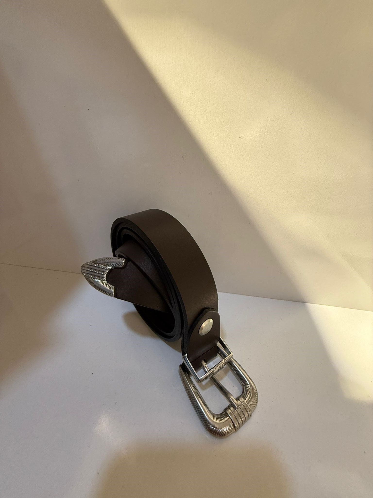 KAHVE GERÇEK DERİ METAL DETAYLI KEMER