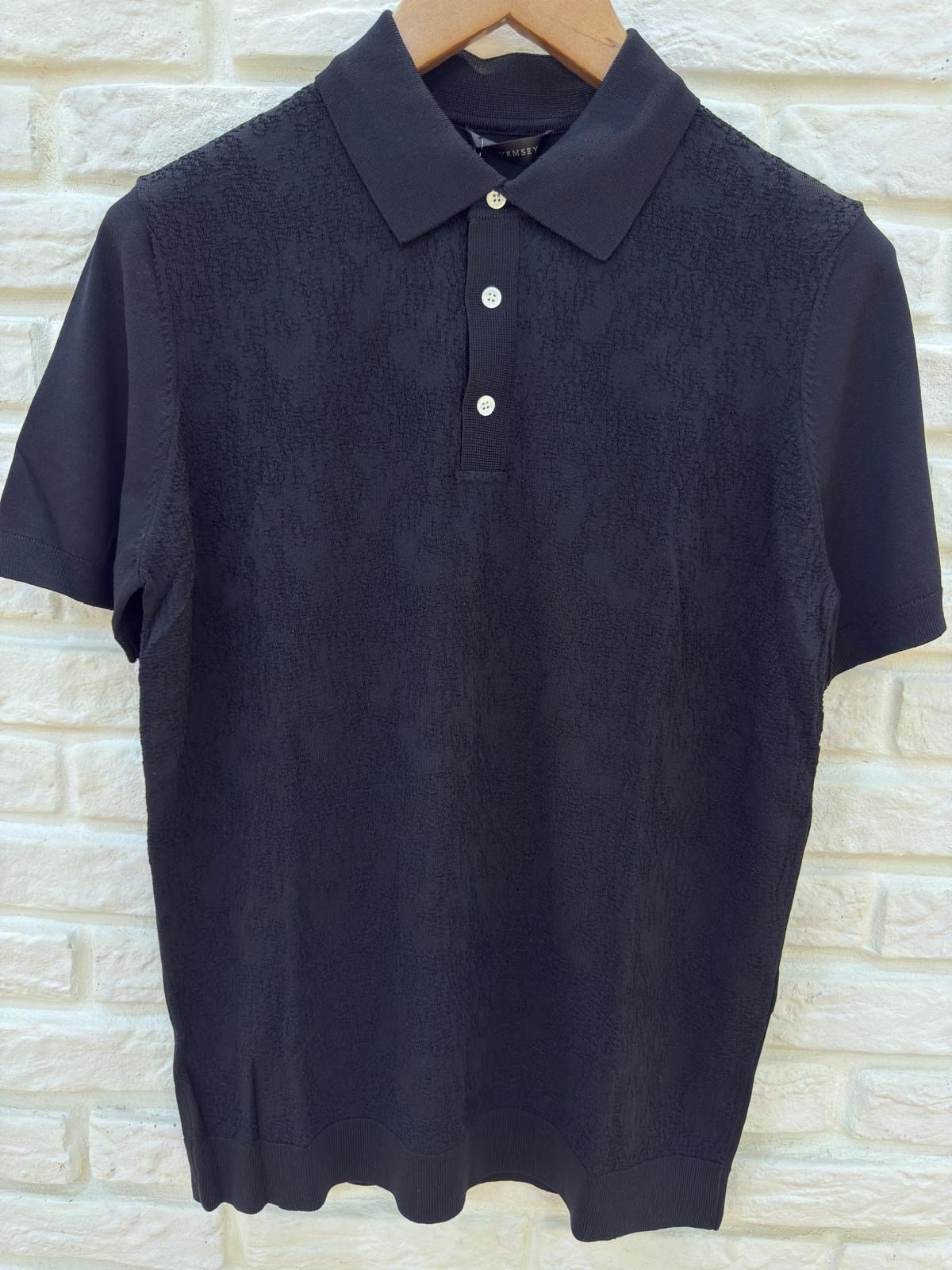SİYAH DESENLİ POLO YAKA RAYON TRİKO