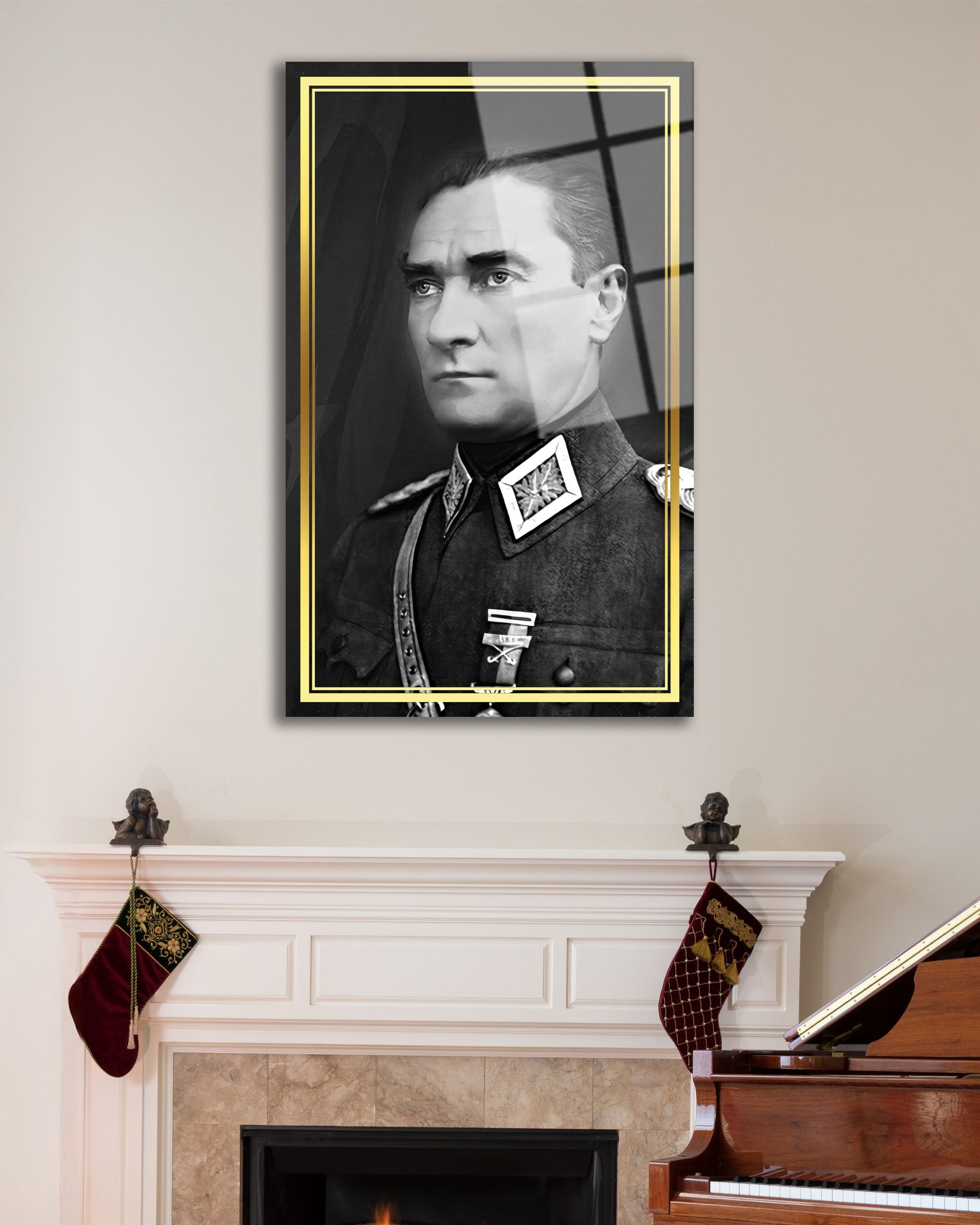 Atatürk Portre Üniformalı Siyah Beyaz Cam Tablo Hediyelik Büyük Tablo Ev Ofis Dekoru
