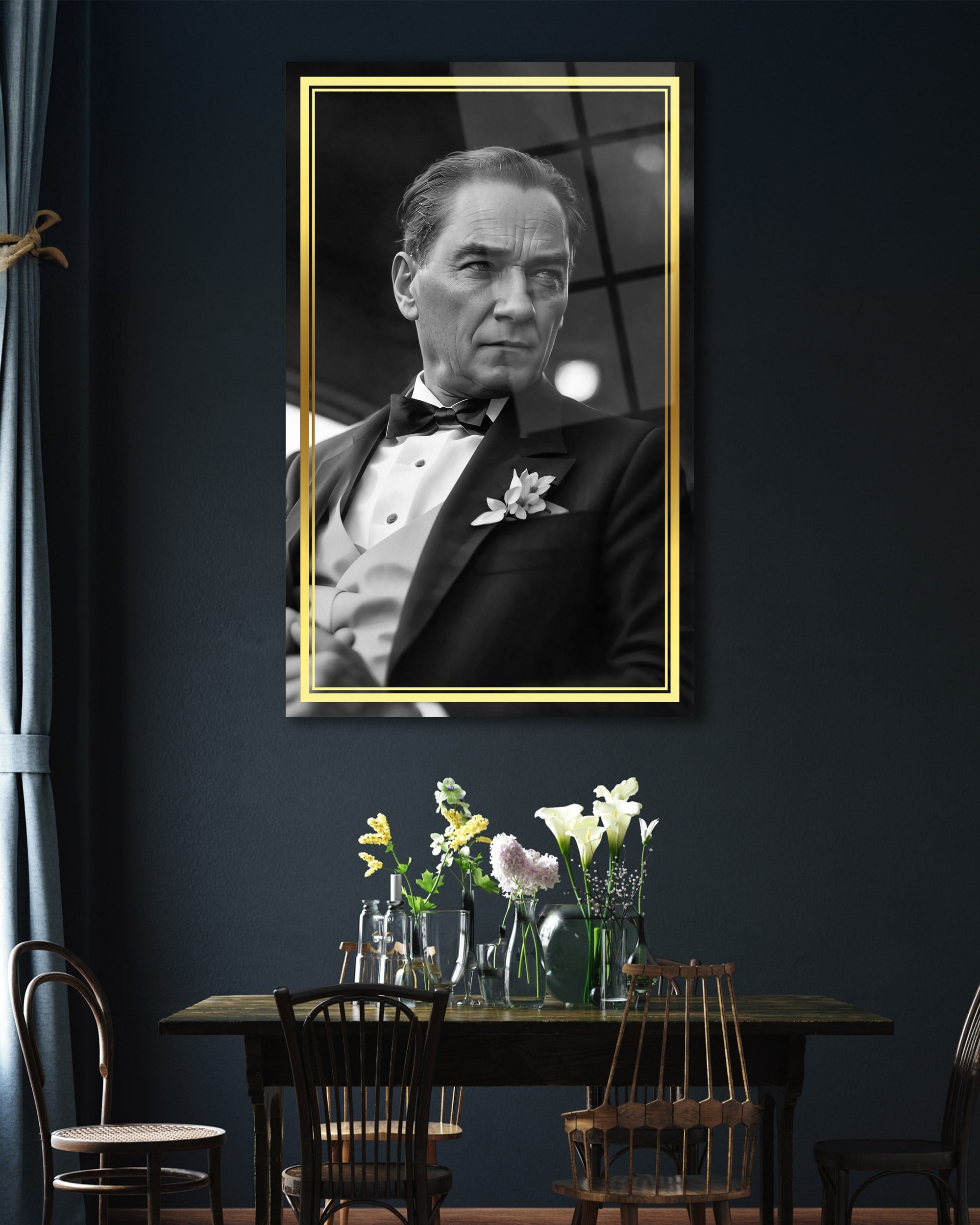Atatürk Siyah Beyaz Dikey Cam Tablo Hediyelik Büyük Tablo Ev Ofis Dekoru