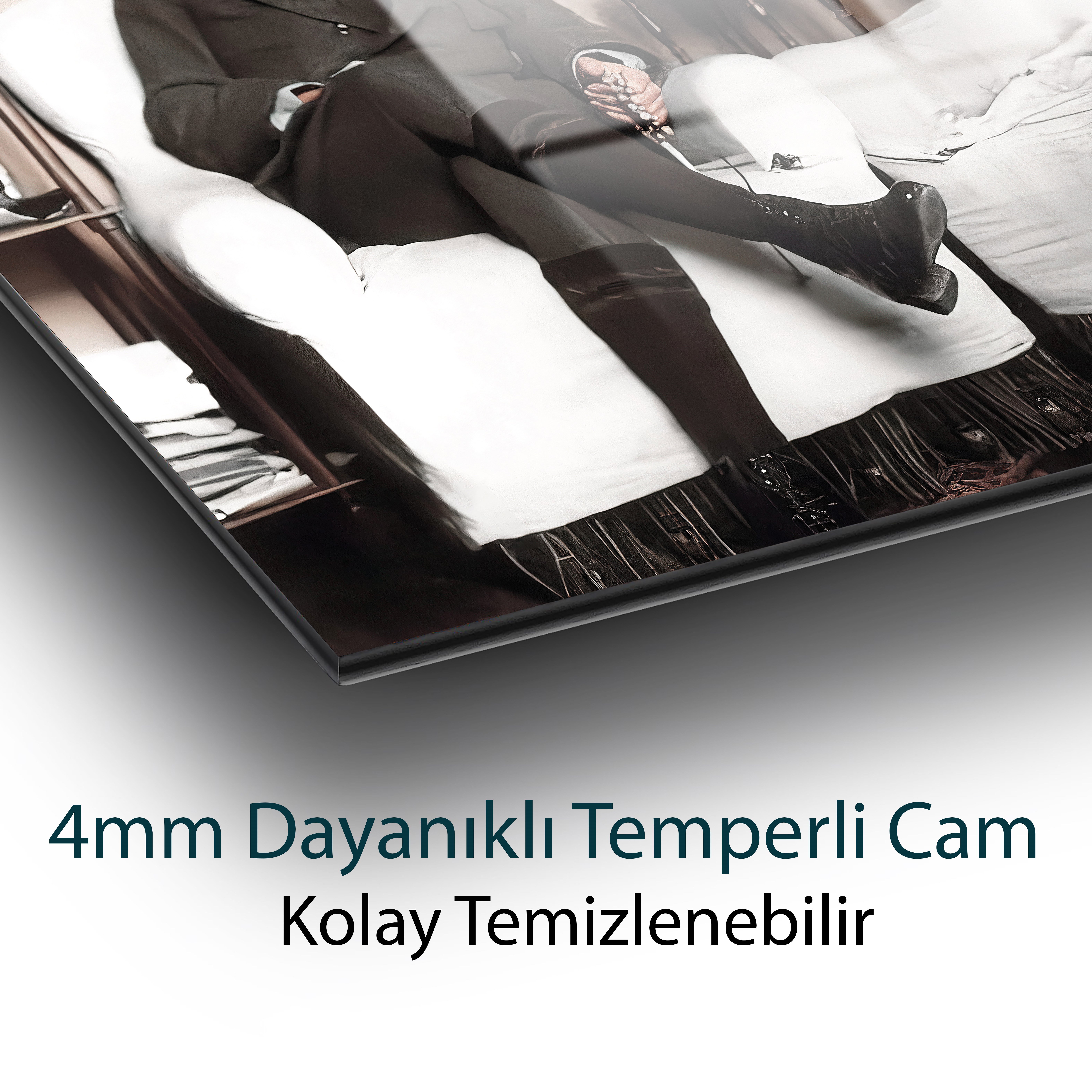 Atatürk Üniformalı Dikey Cam Tablo Hediyelik Büyük Tablo Ev Ofis Dekoru