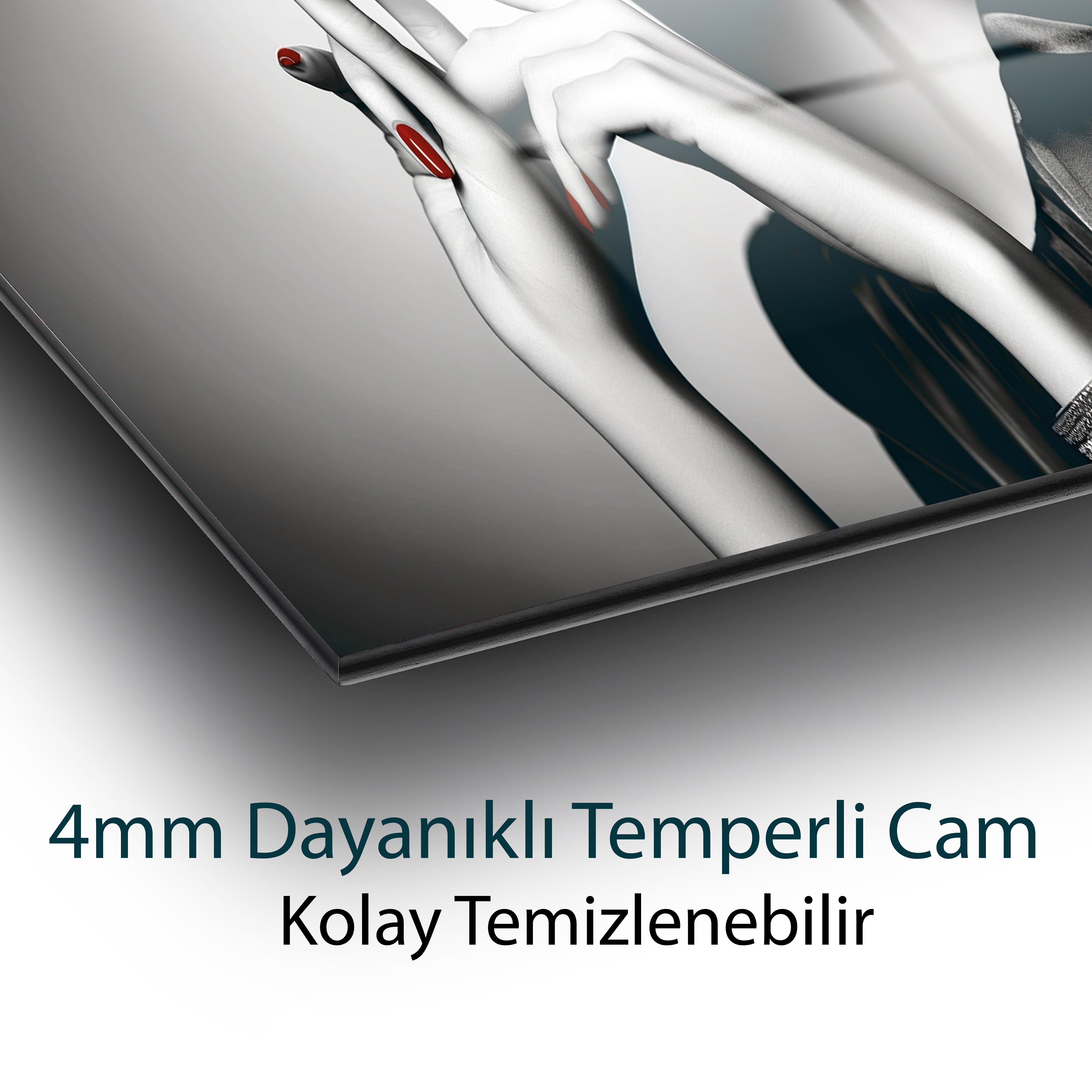 Kadın Portre Cam Tablo | Siyah Beyaz Glamour Kadın Temperli Cam Duvar Tablosu | 4 mm Dekoratif Cam Tablo