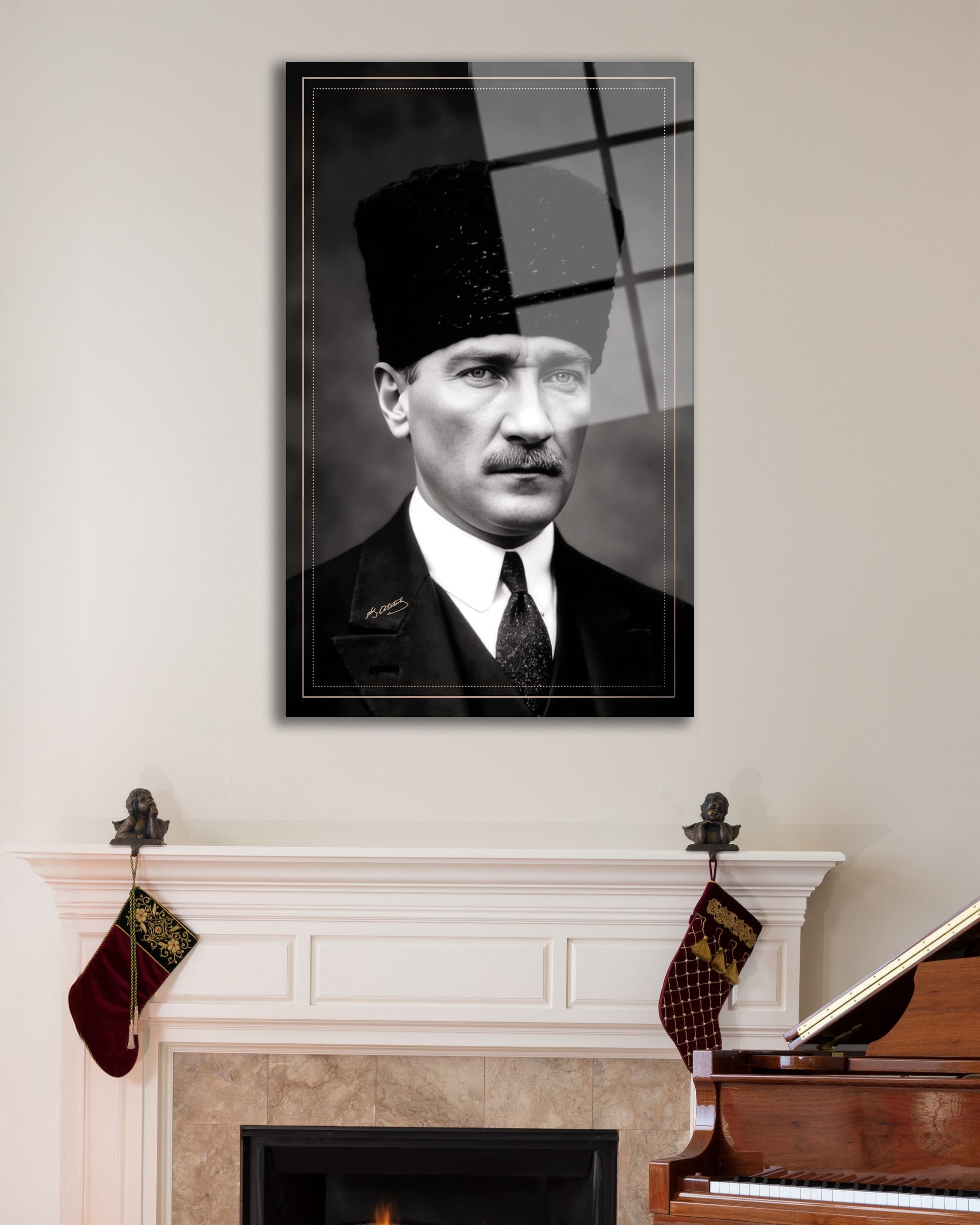 Mustafa Kemal Atatürk Siyah Beyaz Cam Tablo | Klasik Atatürk Portresi | 4 mm Temperli Cam Duvar Tablosu
