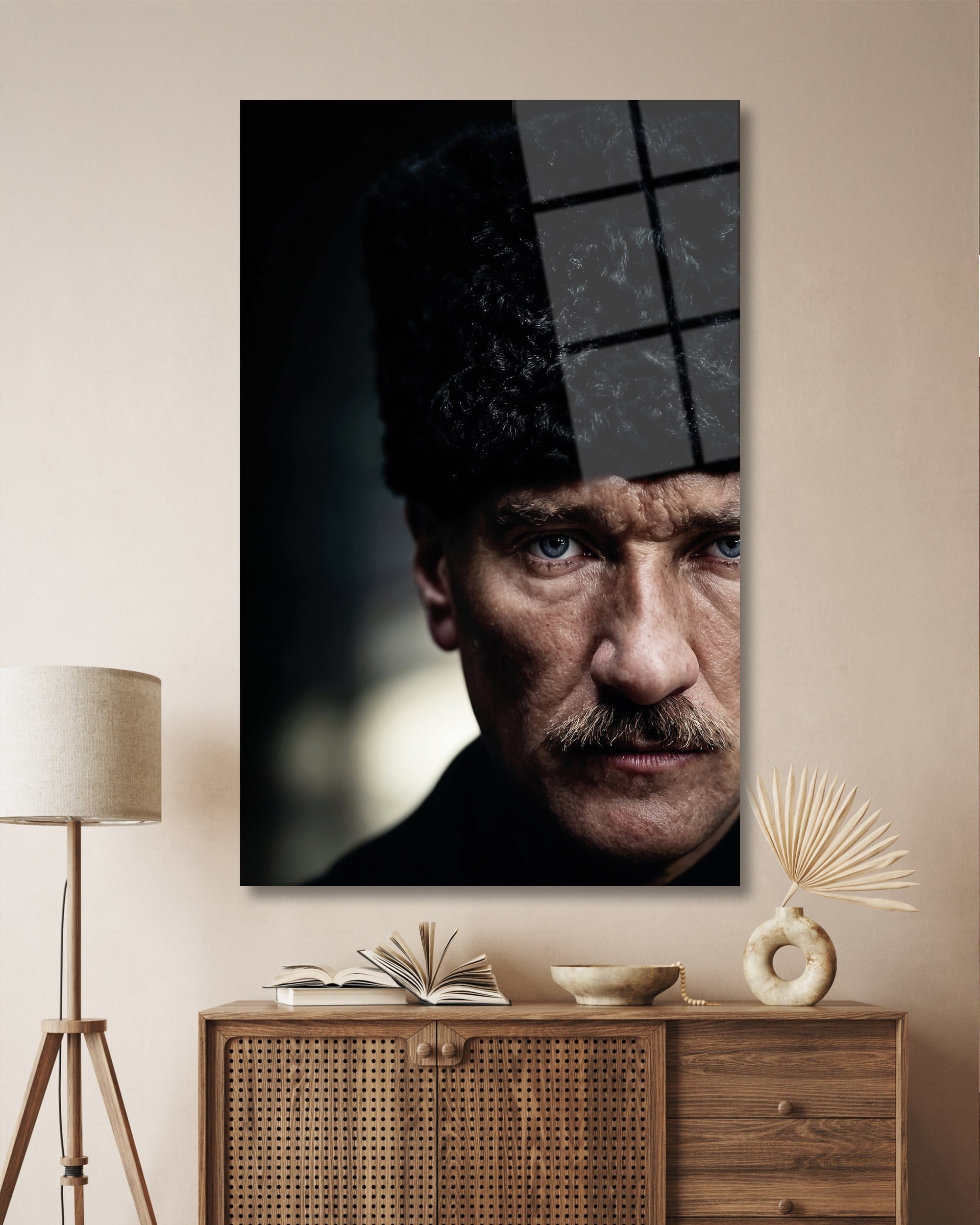 Mustafa Kemal Atatürk Yakın Plan Cam Tablo | Premium Atatürk Portresi | 4 mm Temperli Cam Duvar Tablosu