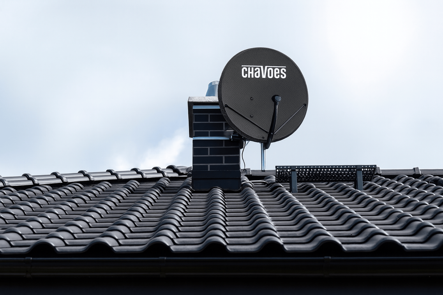 Chavoes 85 Cm Rüzgara ve Kara Dayanıklı 0,7mm Delikli Çanak Anten Seti