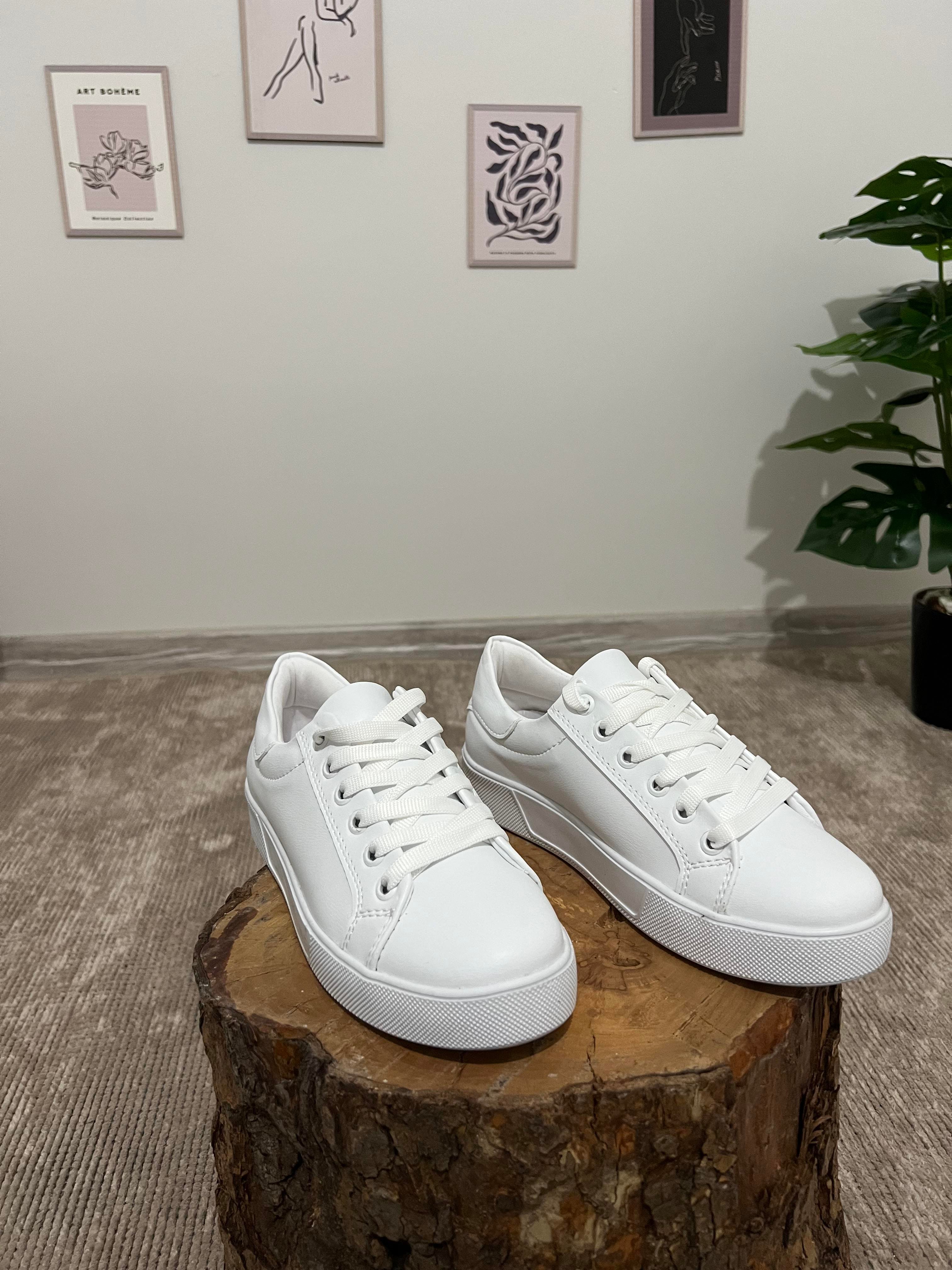 beyaz sneakers ince taban