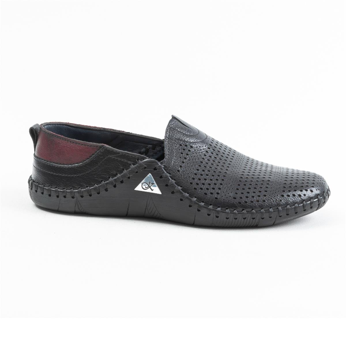 Ulus 017 Delikli Siyah Loafer Ayakkabı