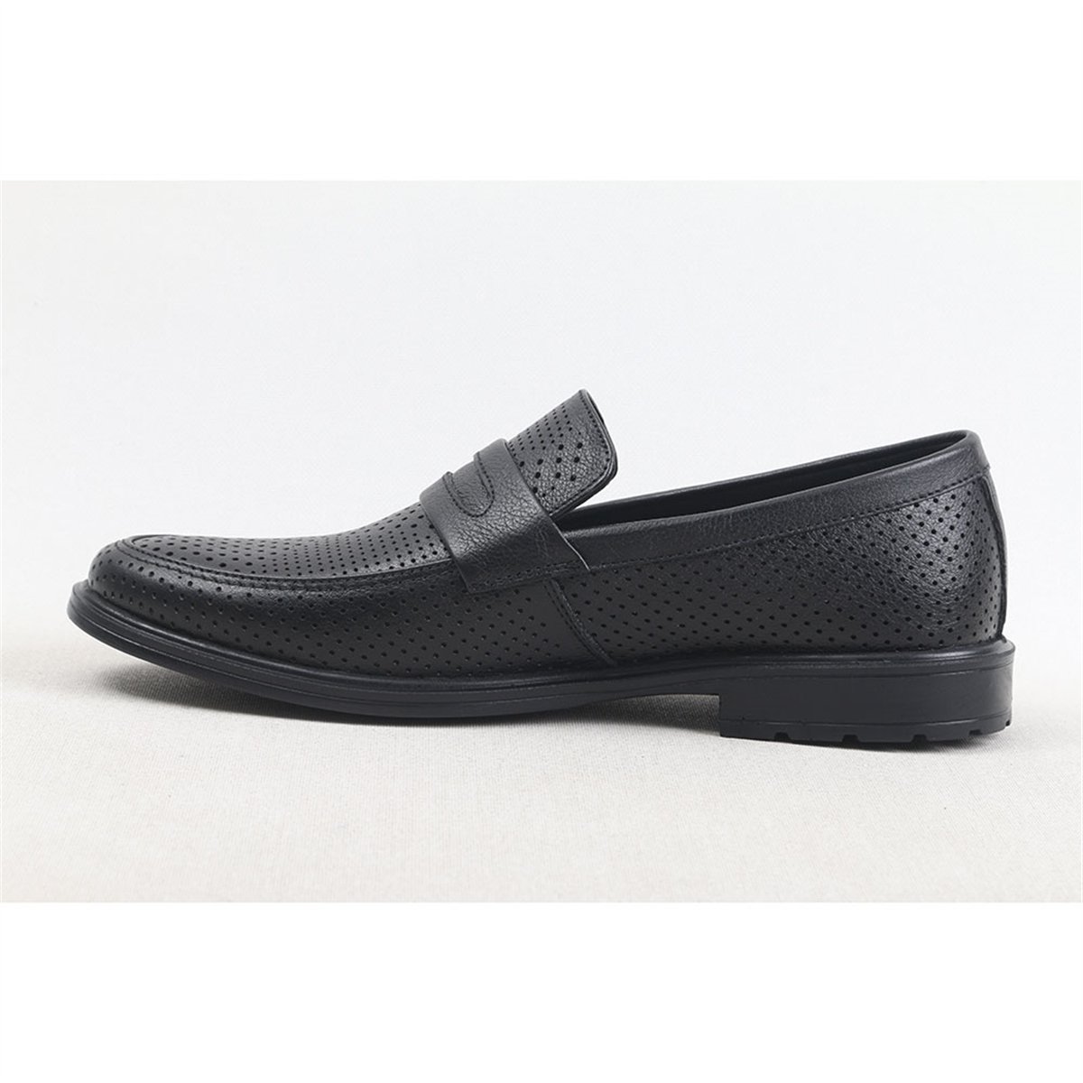 ULUS 1987-7 ÖKÇELİ DELİKLİ SİYAH COMFORT AYAKKABI