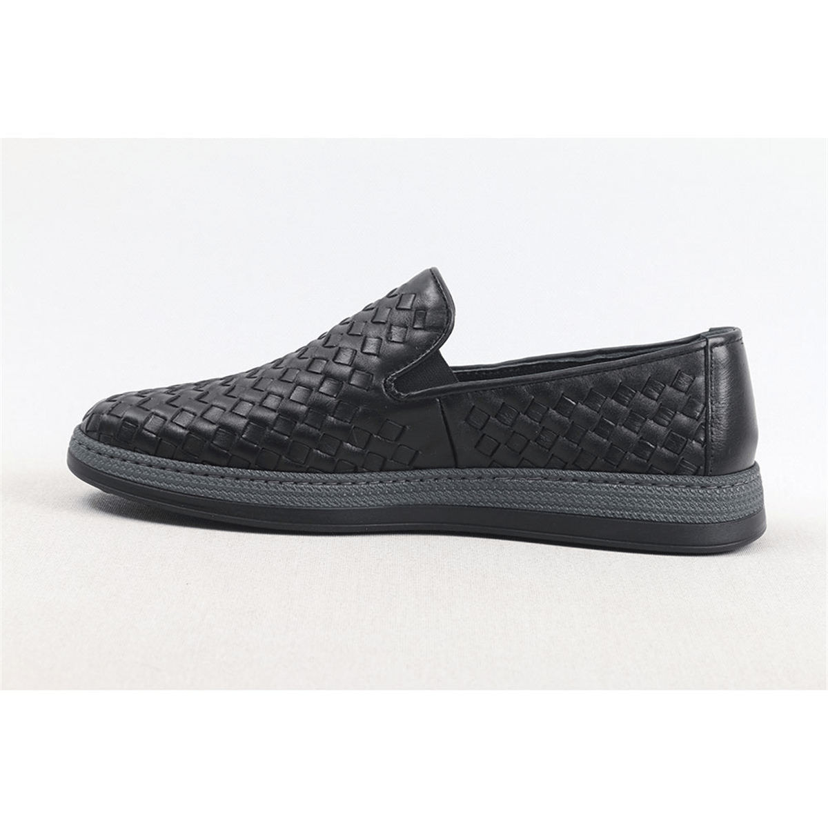 ULUS 330 SİYAH HASIRLI CASUAL AYAKKABI