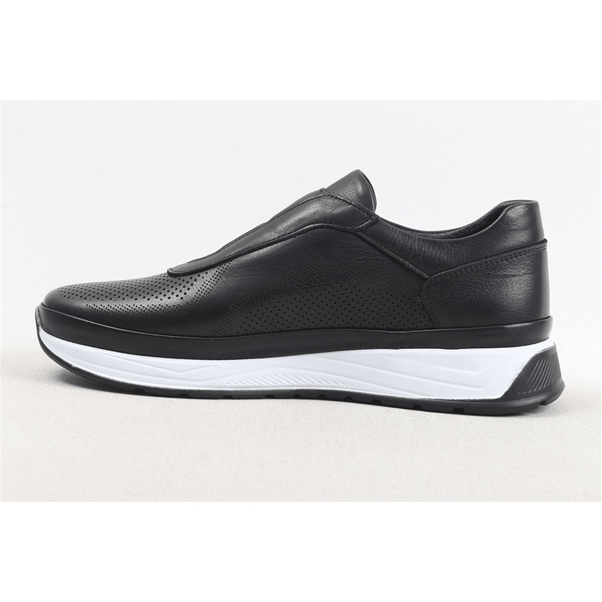 ULUS 580 DELİKLİ SİYAH SNEAKER SPOR AYAKKABI