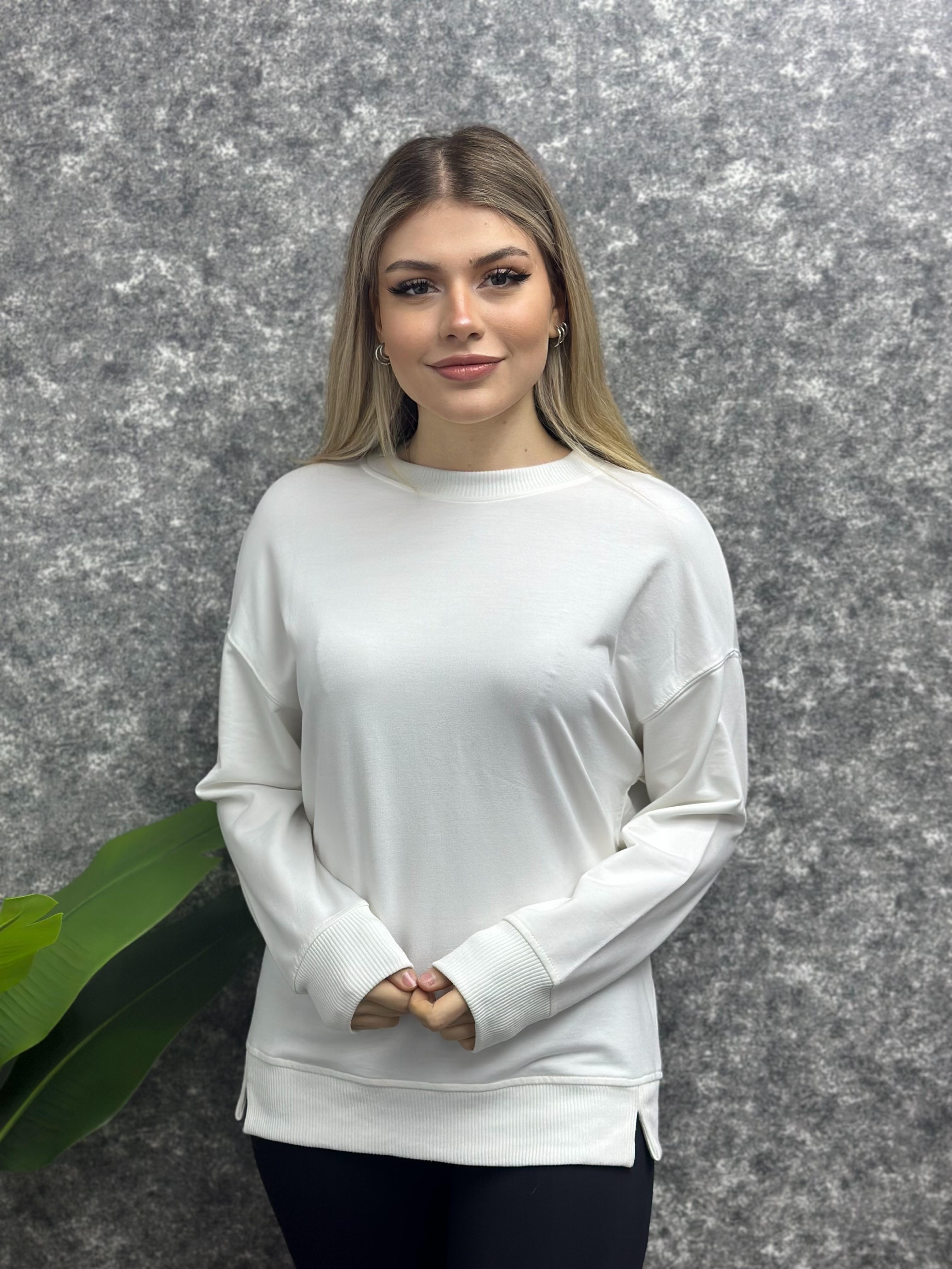 Kadın Bisiklet Yaka Yırtmaç Detaylı Sweatshırt