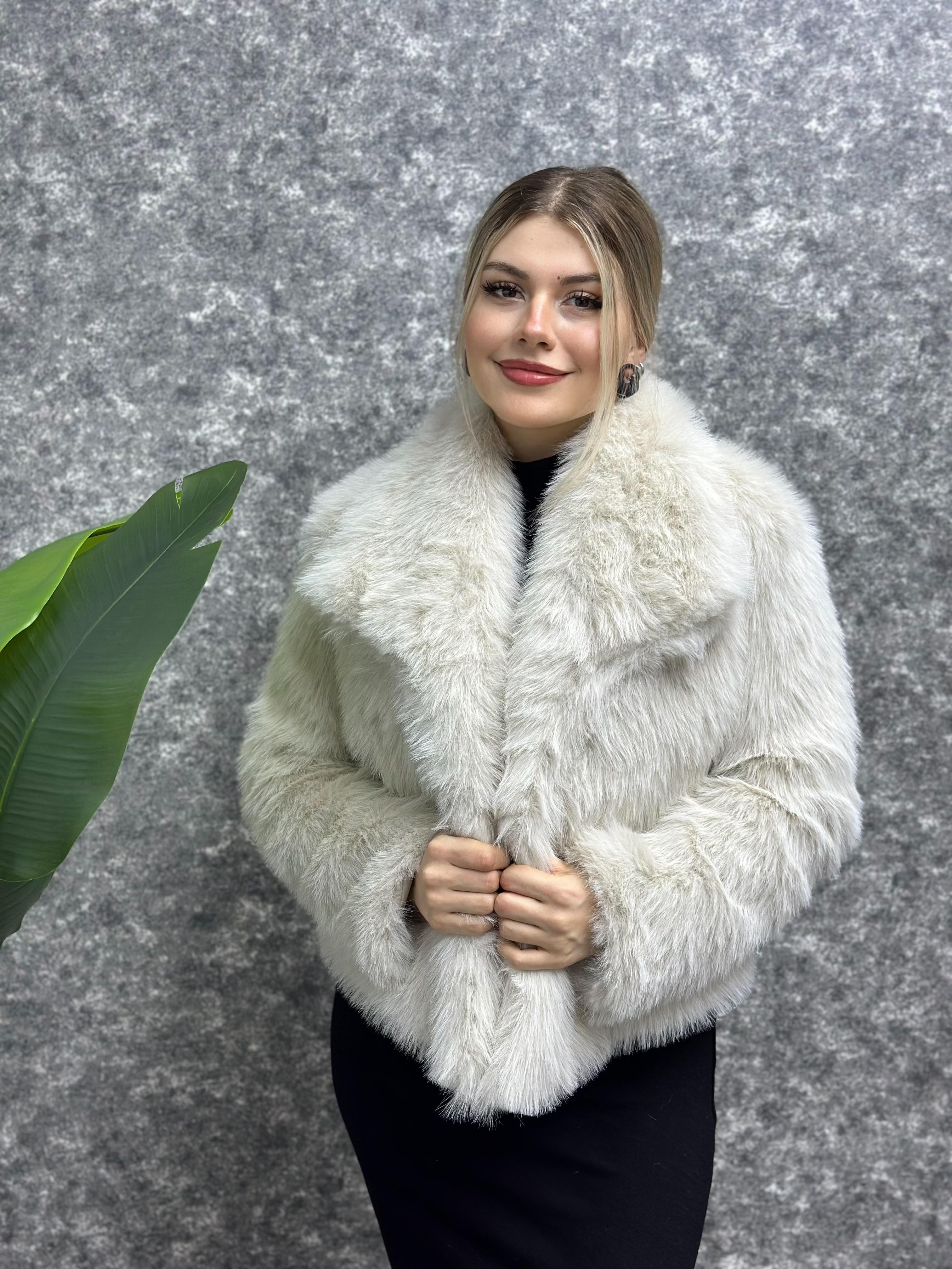 Kadın Peluş Kürklü Mont