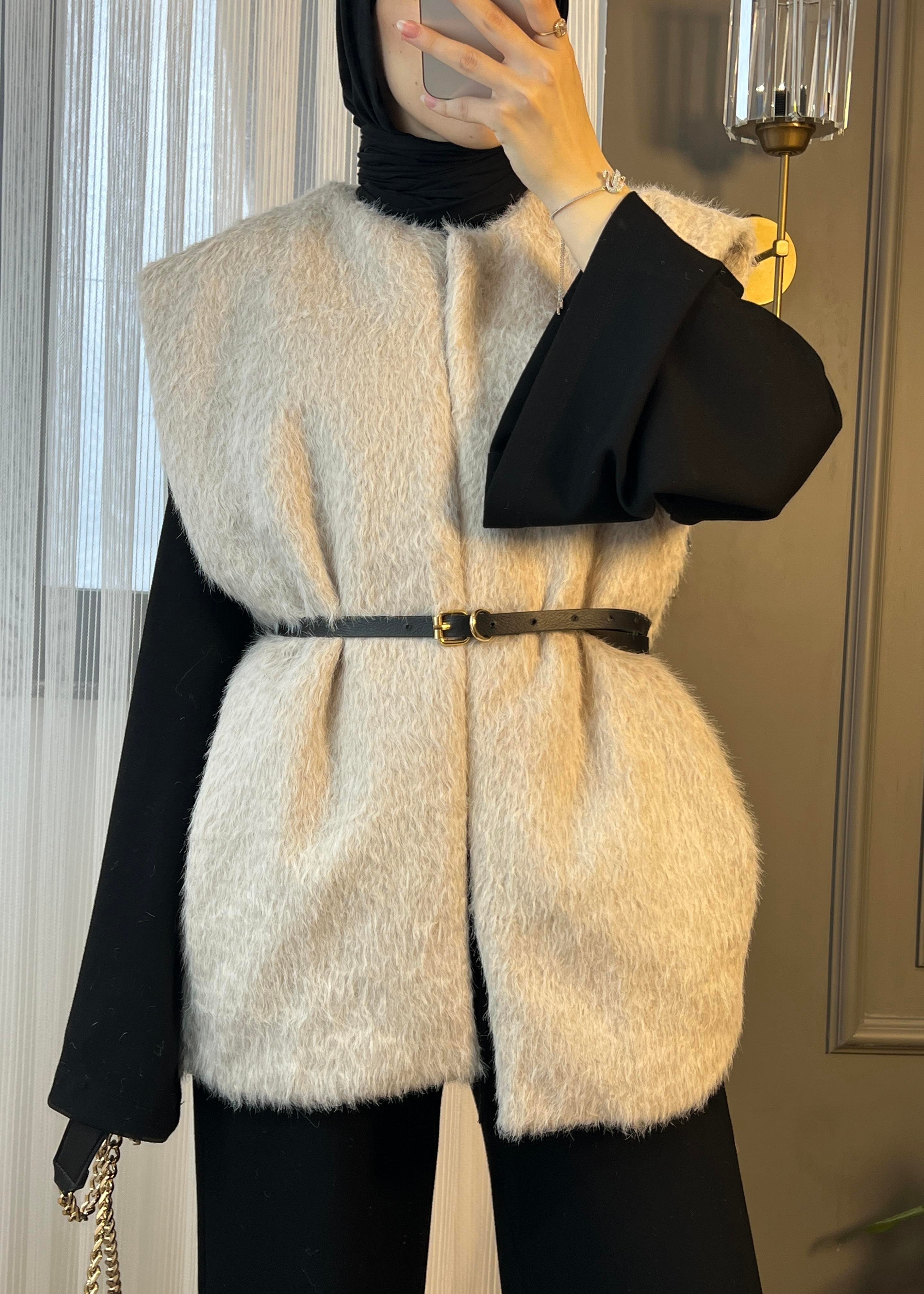  Peluş Kemerli Yelek- Bej