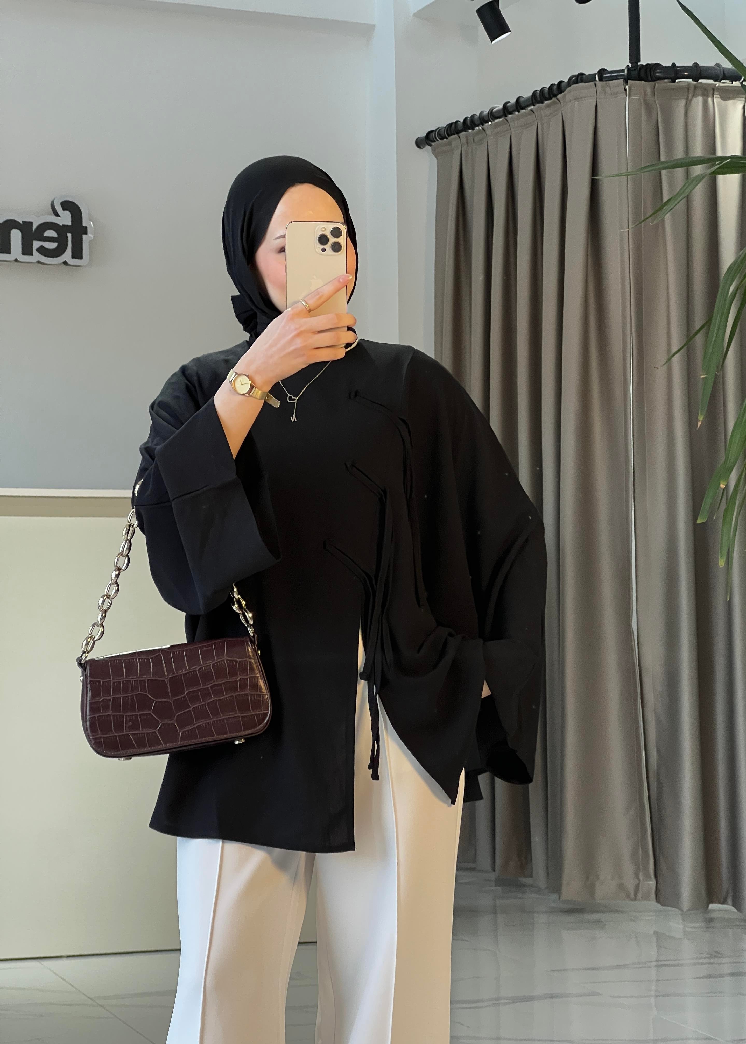 Biye Detaylı Bluz- Siyah