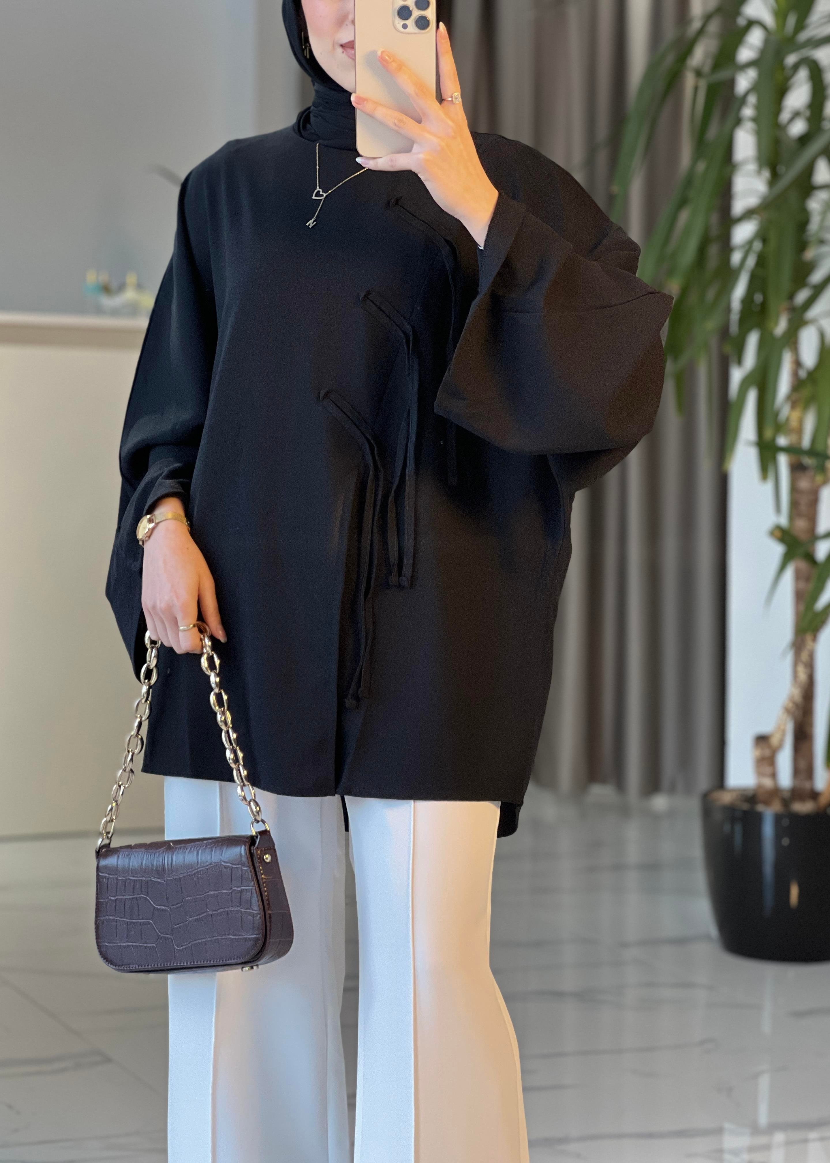 Biye Detaylı Bluz- Siyah