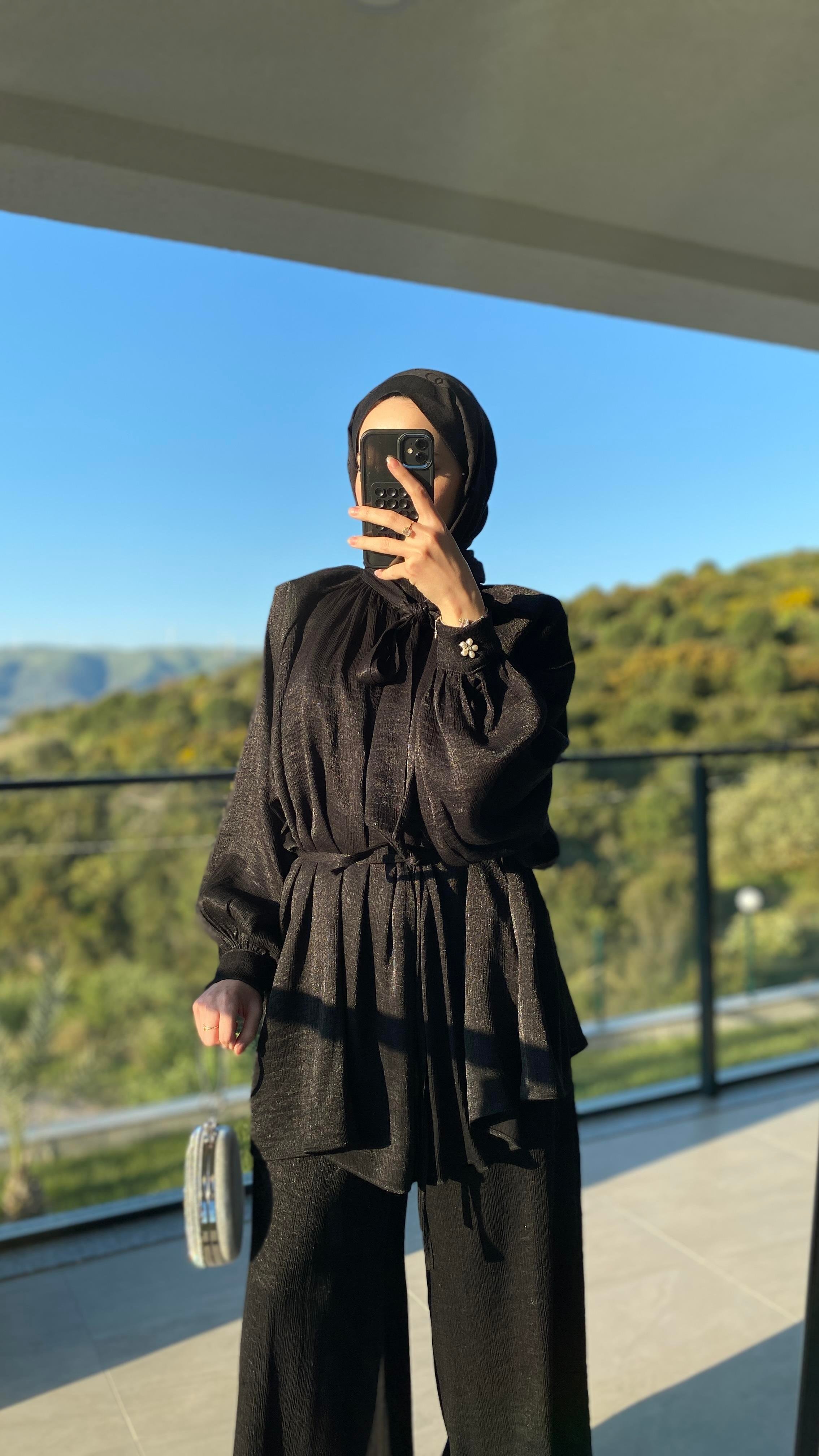 Floş Yakası Bağlamalı Takım Siyah