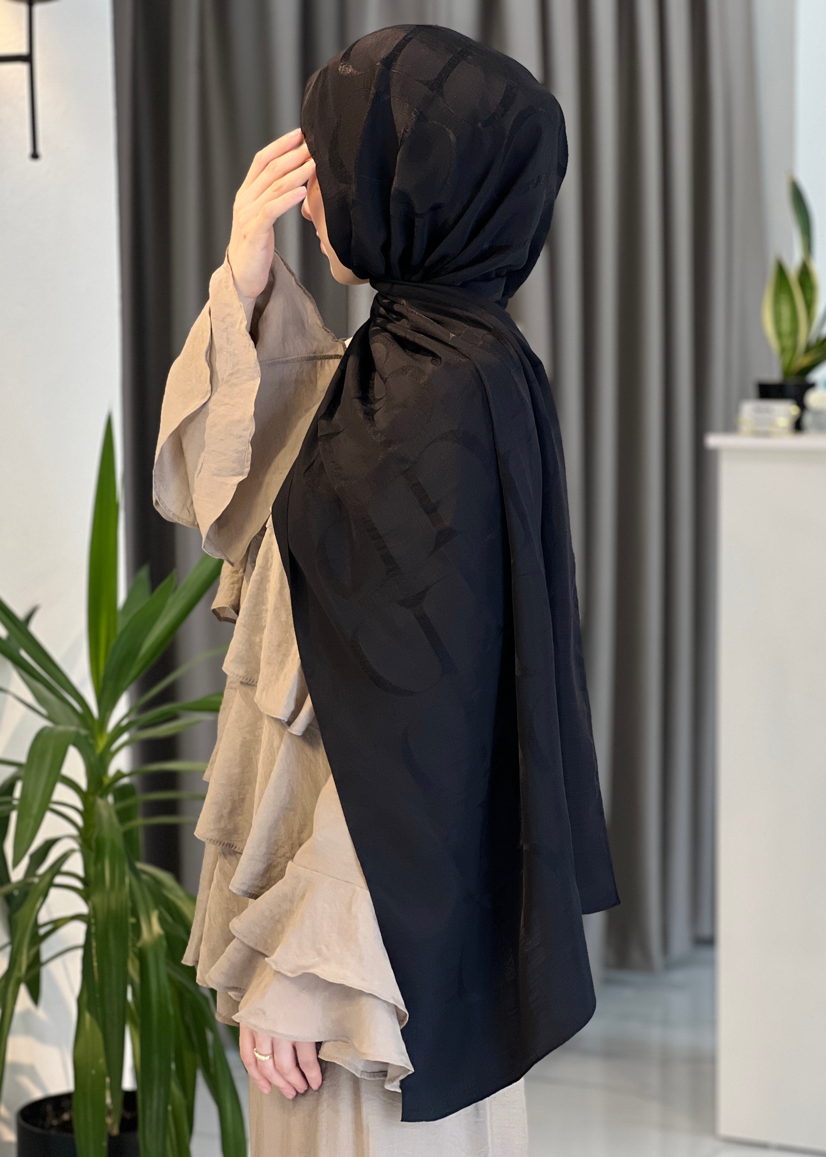 Monogram Rina Jakar Şal- Siyah