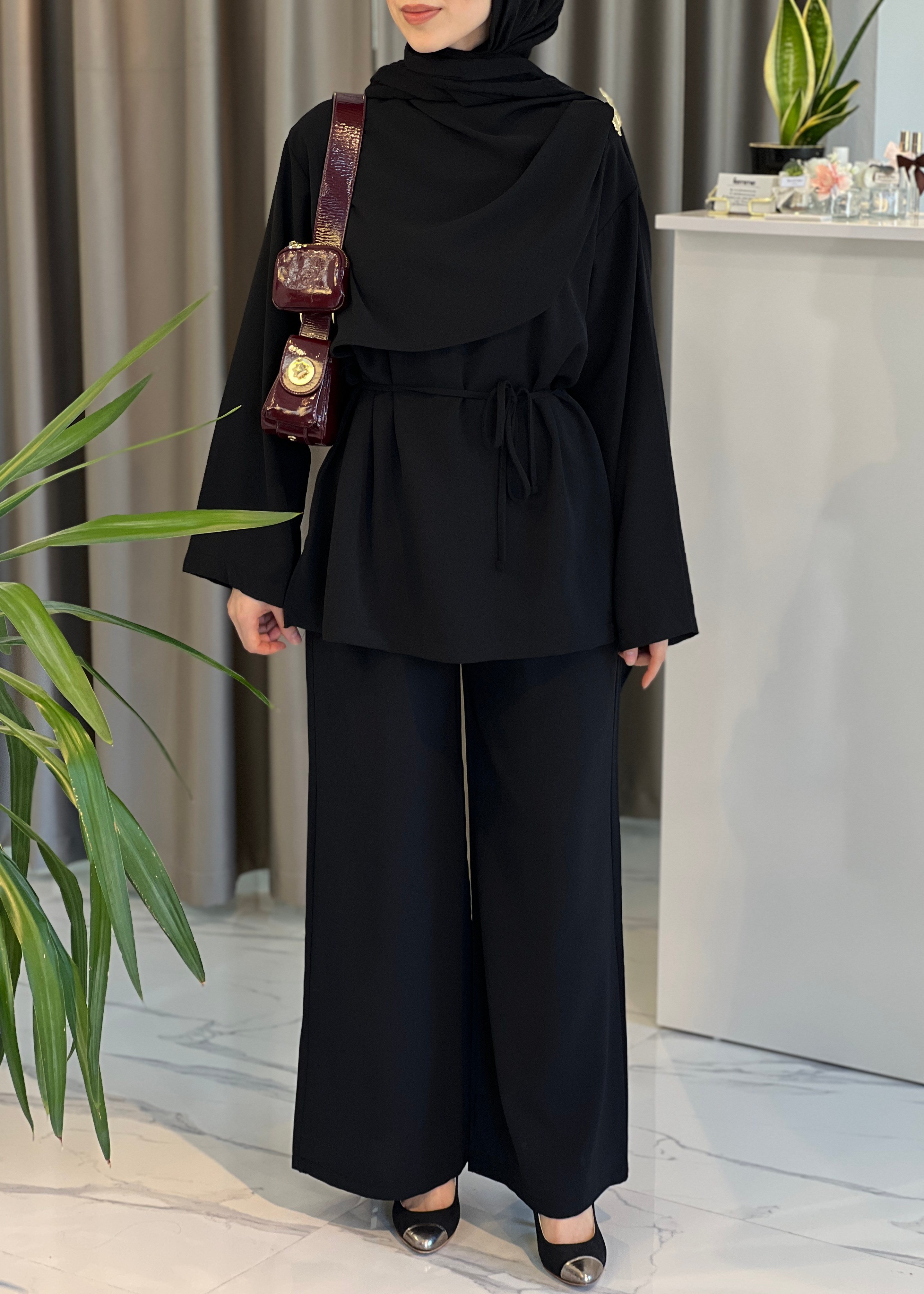 Noya Broşlu Takım- Siyah