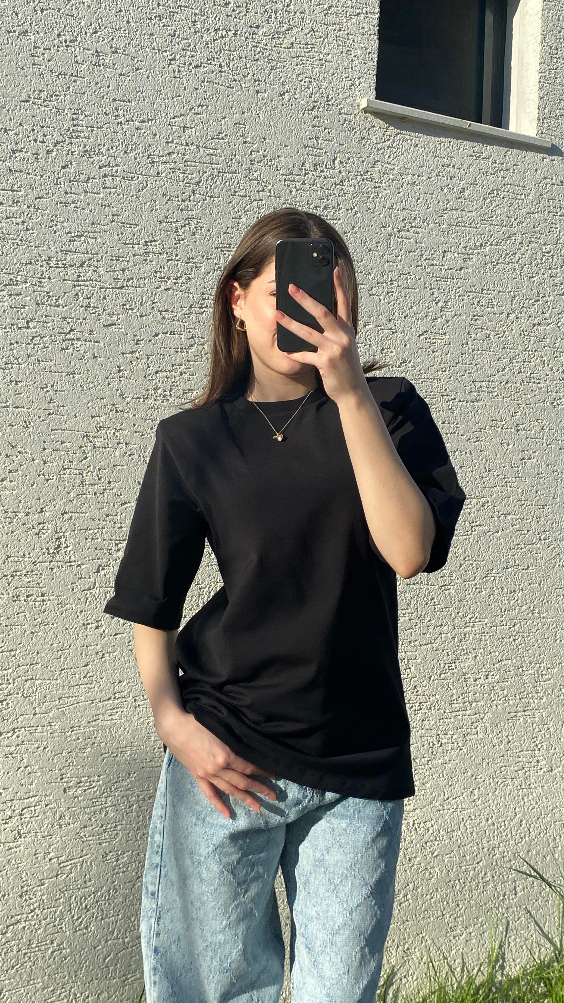 Oversize Vatkalı T-shirt Siyah
